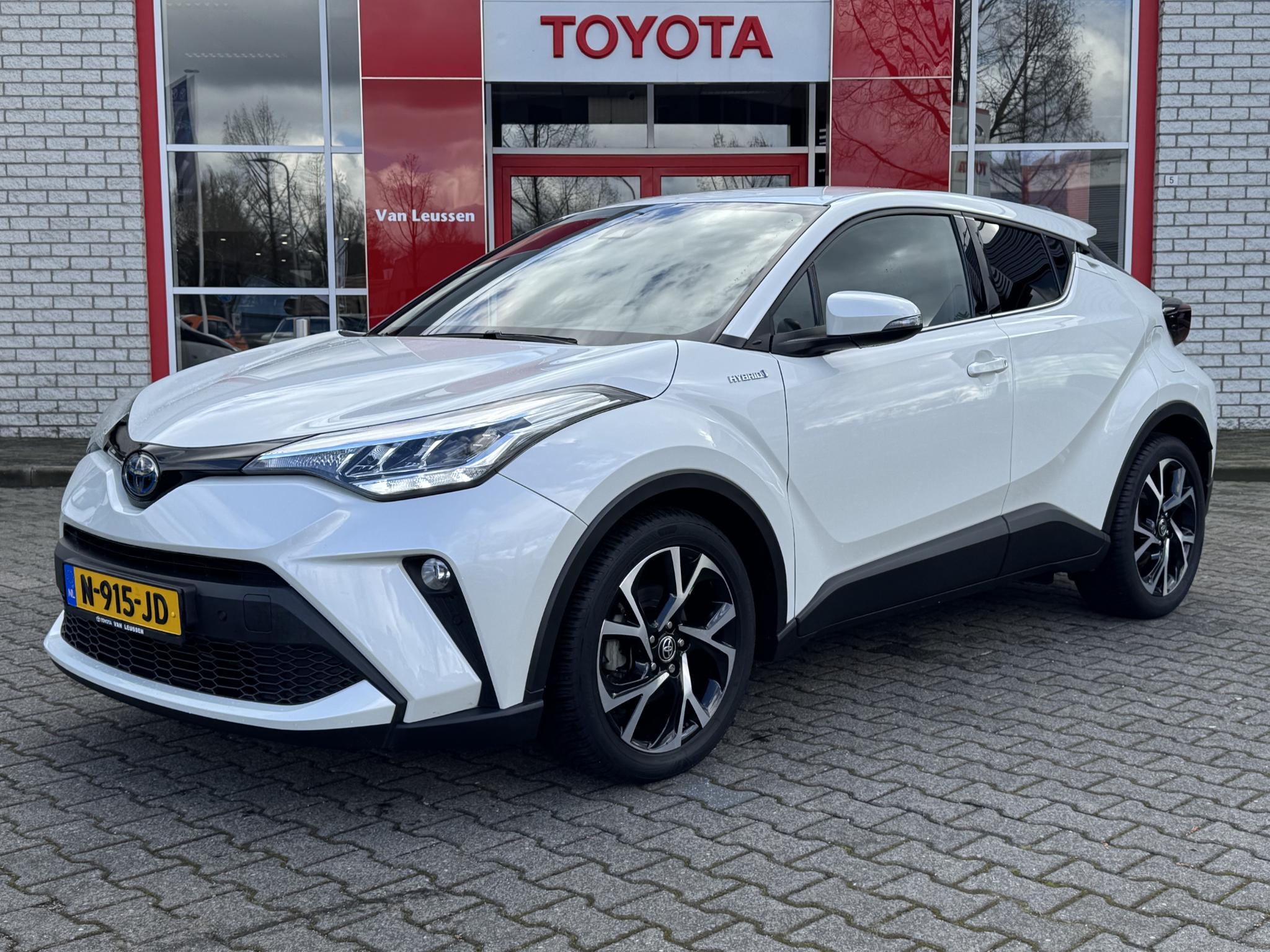 Toyota C-HR 1.8 HYBRID DYNAMIC STOEL/STUURVERW APPLE/ANDROID CAMERA LED 18''LM-VELGEN PARK-SENSOREN AD-CRUISE