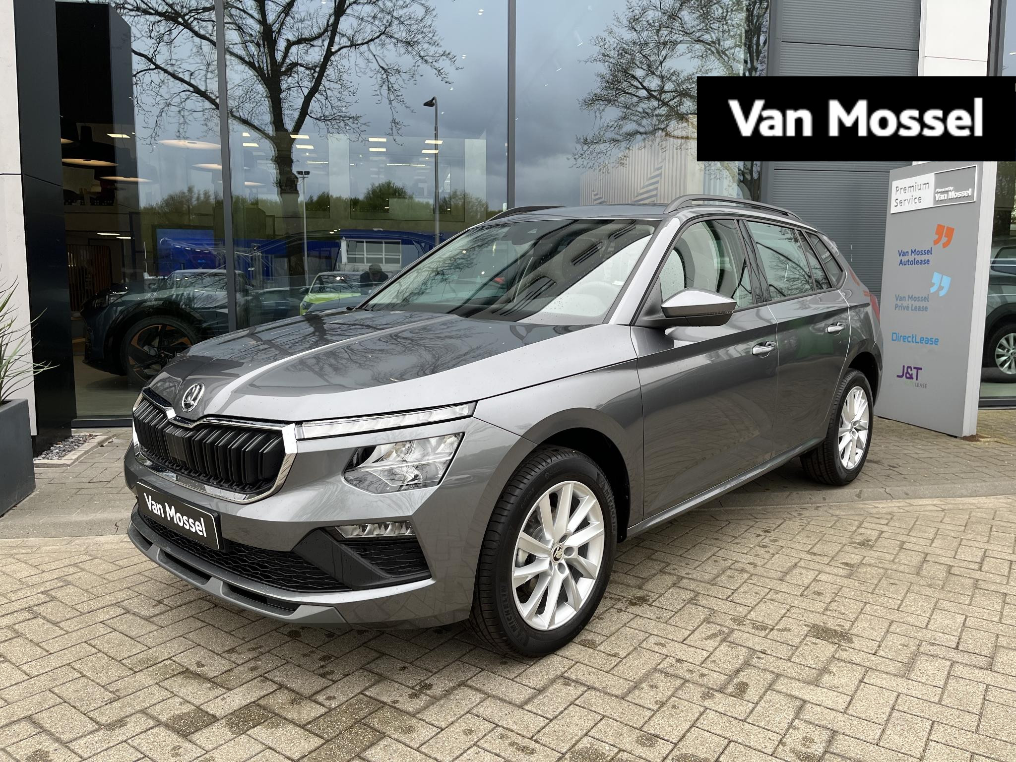 Škoda Kamiq 1.0 TSI Selection | LED Koplampen | Apple Carplay/Android Auto | Trekhaak | Climate Control | Parkeersensoren | Adaptive Cruise Control | Virtual Cockpit | Lichtmetalen velgen | € 1.500,- inruilpremie! | Direct leverbaar! |
