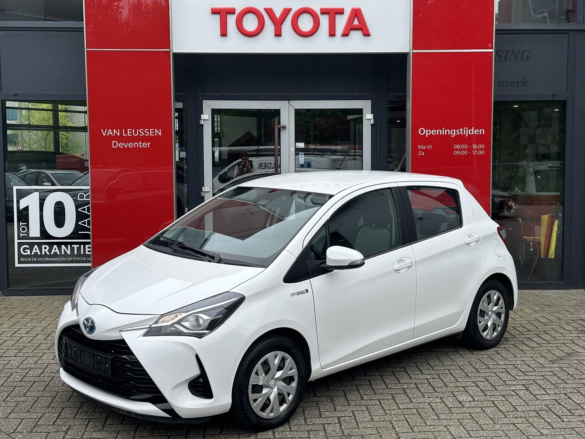 Toyota Yaris 1.5 Hybrid ACHTERUITRIJCAMERA BLUETOOTH CLIMA CONTROL STOELVERWARM VOOR