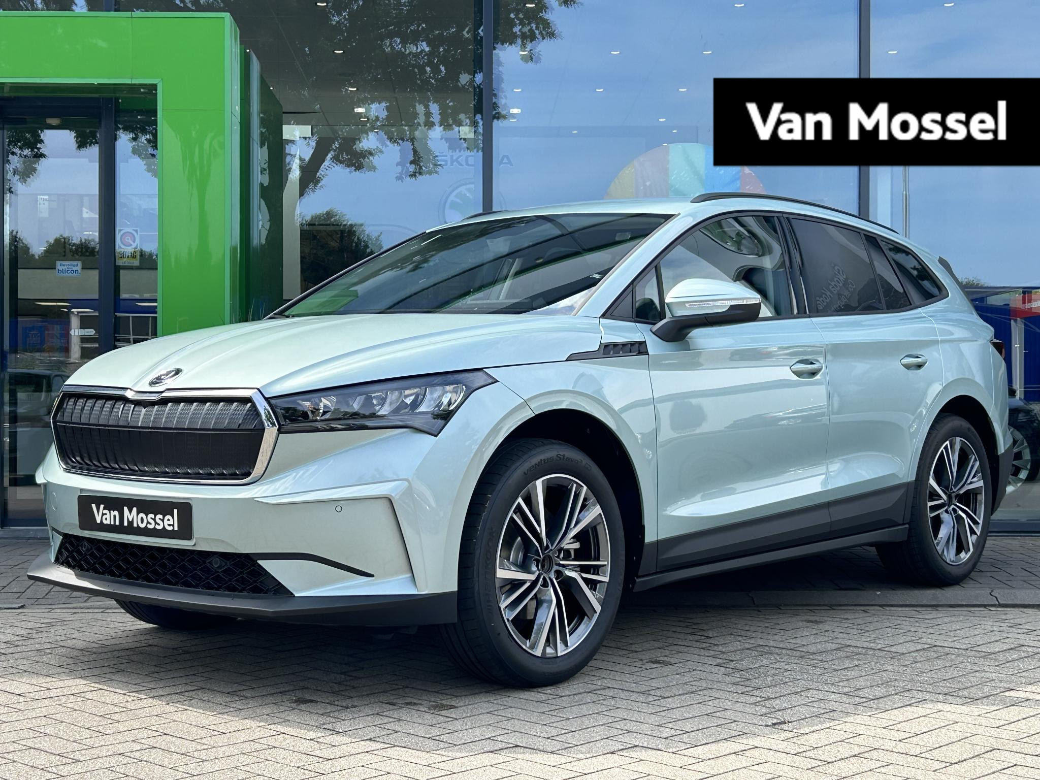Škoda Enyaq iV 60 Selection 180 PK | Business Upgrade Pakket | 20'' Lichtmetalen velgen | Adaptive cruise control |