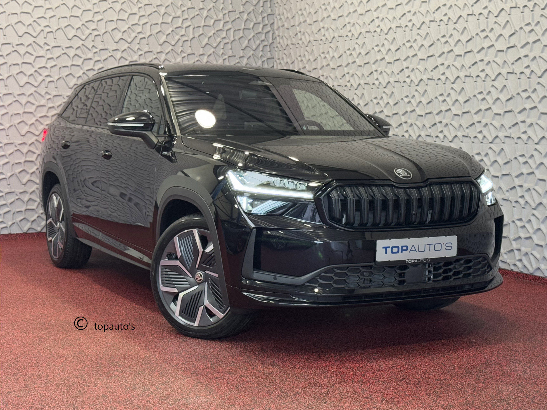 Škoda Kodiaq 1.5 TSI PHEV SPORTLINE ✅NIEUWE AUTO✅ ELEK.TREKHAAK ELEK.KLEP/STOEL STOEL/STUUR VERW 20''LMV 11/2024 Plug in Hybrid