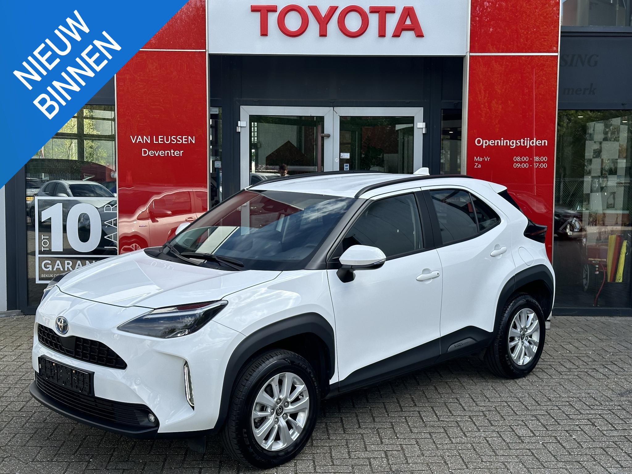Toyota Yaris Cross 1.5 Hybrid Dynamic NAVI STUUR/STOELVERWARMING APPLE/ANDROID AD-CRUISE