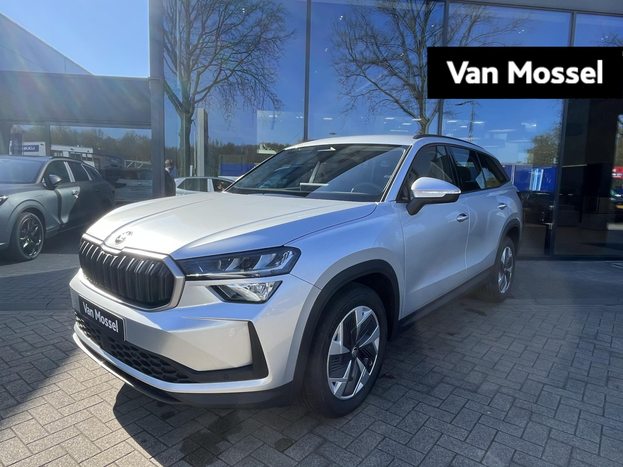 Škoda Kodiaq 1.5 TSI M-HEV Business Edition 150 PK | Automaat | LED Koplampen | Navigatie | Achteruitrijcamera | Climate Control | Adaptive Cruise Control | Keyless-Entry | Apple Carplay/Android Auto | Trekhaak | Elektrische achterklep | Stoelverwarming | Virtual Cockpit | Parkeersensoren | Lichtmetalen velgen | € 1.500,- Inruilpremie! | Direct leverbaar! |