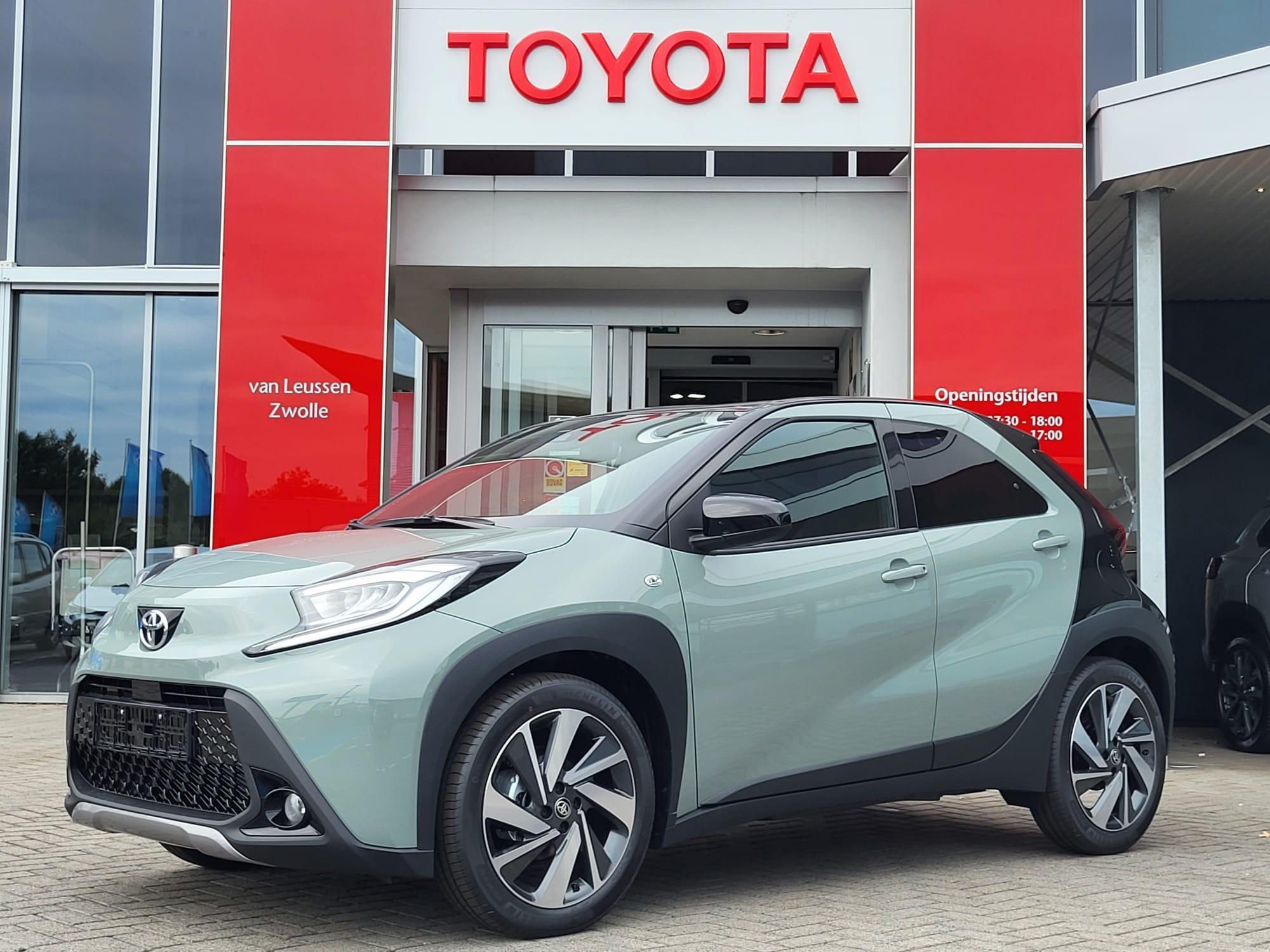 Toyota Aygo X ENVY NIEUW DIRECT RIJDEN PARK-SENSOREN 18' LM-VELGEN AD-CRUISE CLIMA BLUETOOTH APPLE/ANDROID