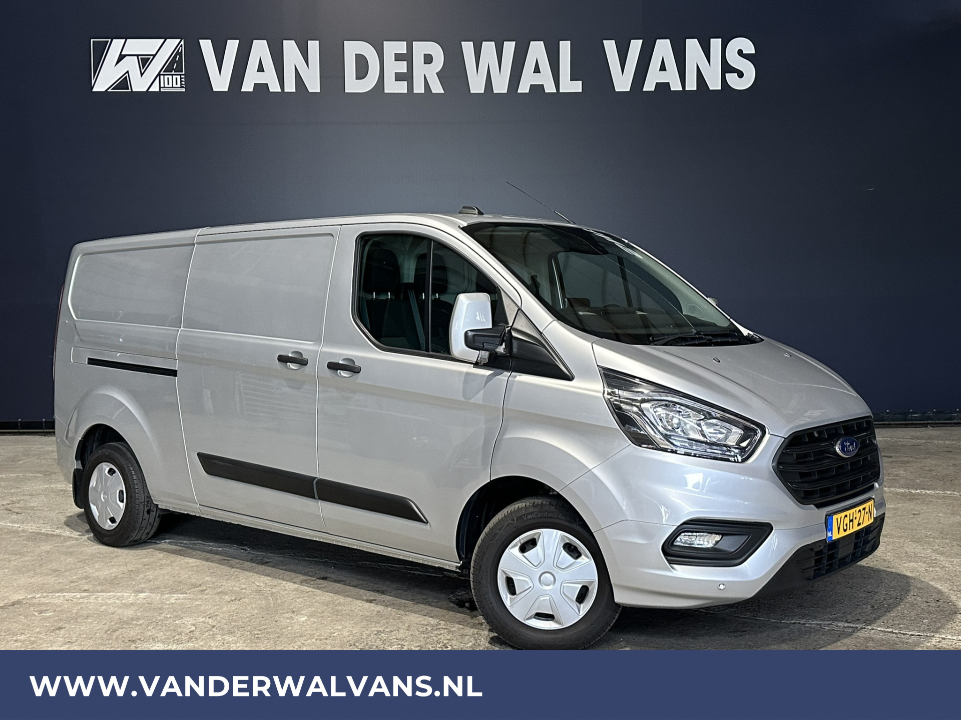 Ford Transit Custom 2.0 TDCI 131pk L2H1 Euro6 Airco | Navigatie | LED | Cruisecontrol | Trekhaak Android Auto, Verwarmde voorruit, Parkeersensoren, Bijrijdersbank