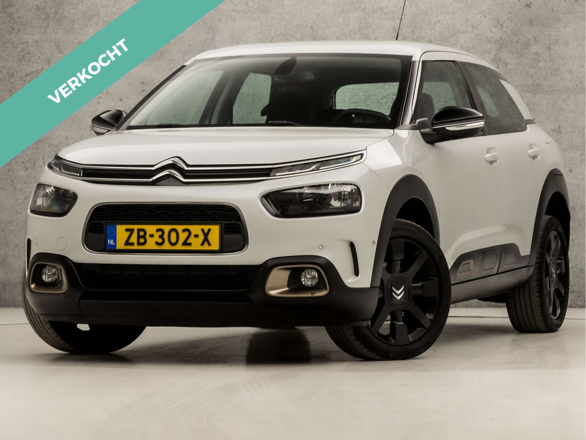 Citroën C4 Cactus 1.2 PureTech Origins (APPLE CARPLAY, GROOT NAVI, 360 CAMERA, KEYLESS, SPORTSTOELEN, LM VELGEN, PARKEERSENSOREN, CRUISE, DAB+, NIEUWE APK, NIEUWSTAAT)