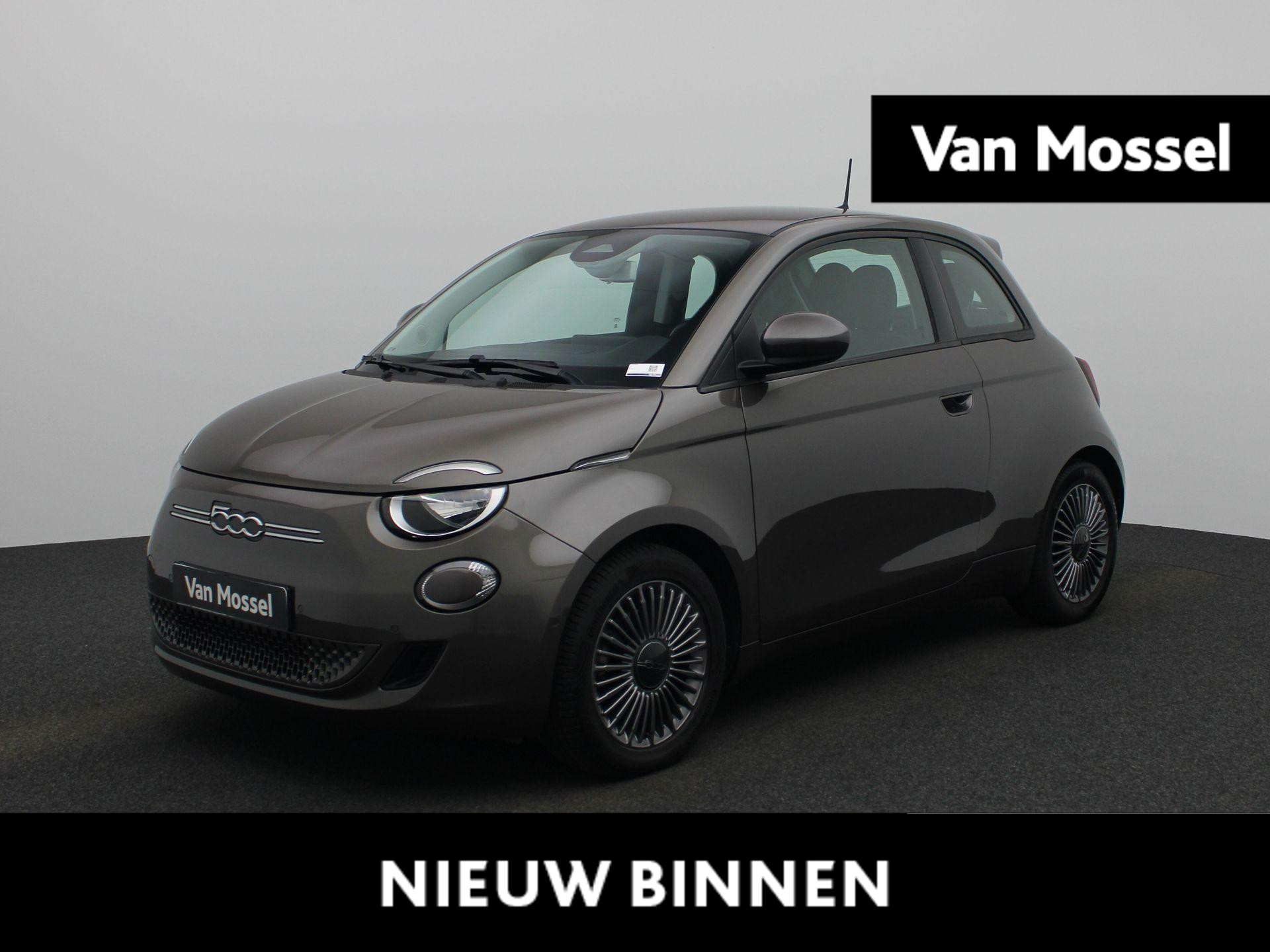 Fiat 500 Icon 42 kWh | ACHTERUITRIJCAMERA | NAVIGATIE | CRUISECONTROL | PARKEERSENSOREN | STOELVERWARMING |