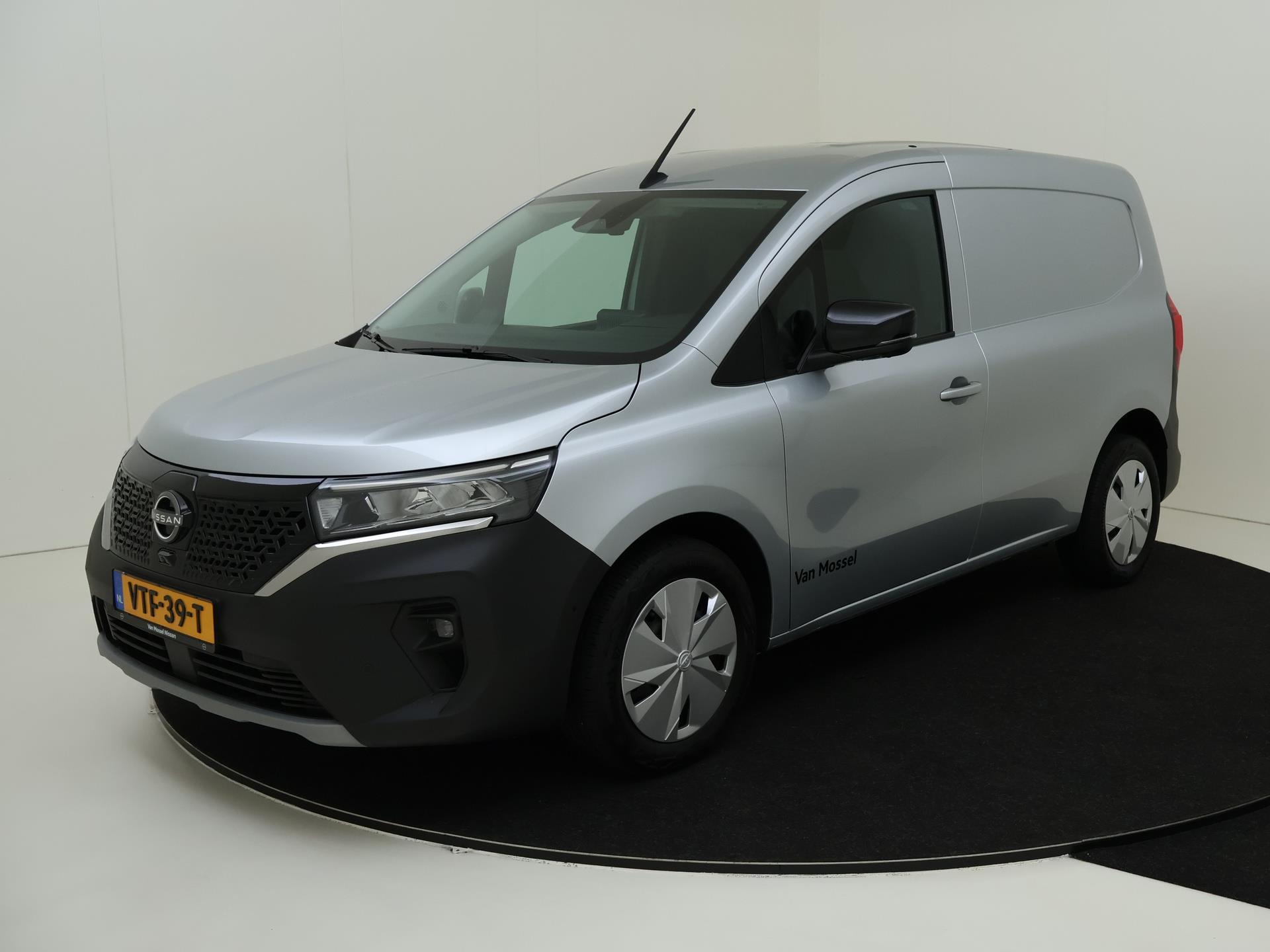 Nissan Townstar Tekna L1 120PK - 45 kWh | AUTOMAAT | BTW| Navigatie | Cruise Control Adaptief | Camera | Airco | Apple Carplay/Android Auto | Parkeersensoren | Licht & Regen Sensor | LED Dagrijverlichting | Electrische Ramen | Centrale Deurvergrendeling |