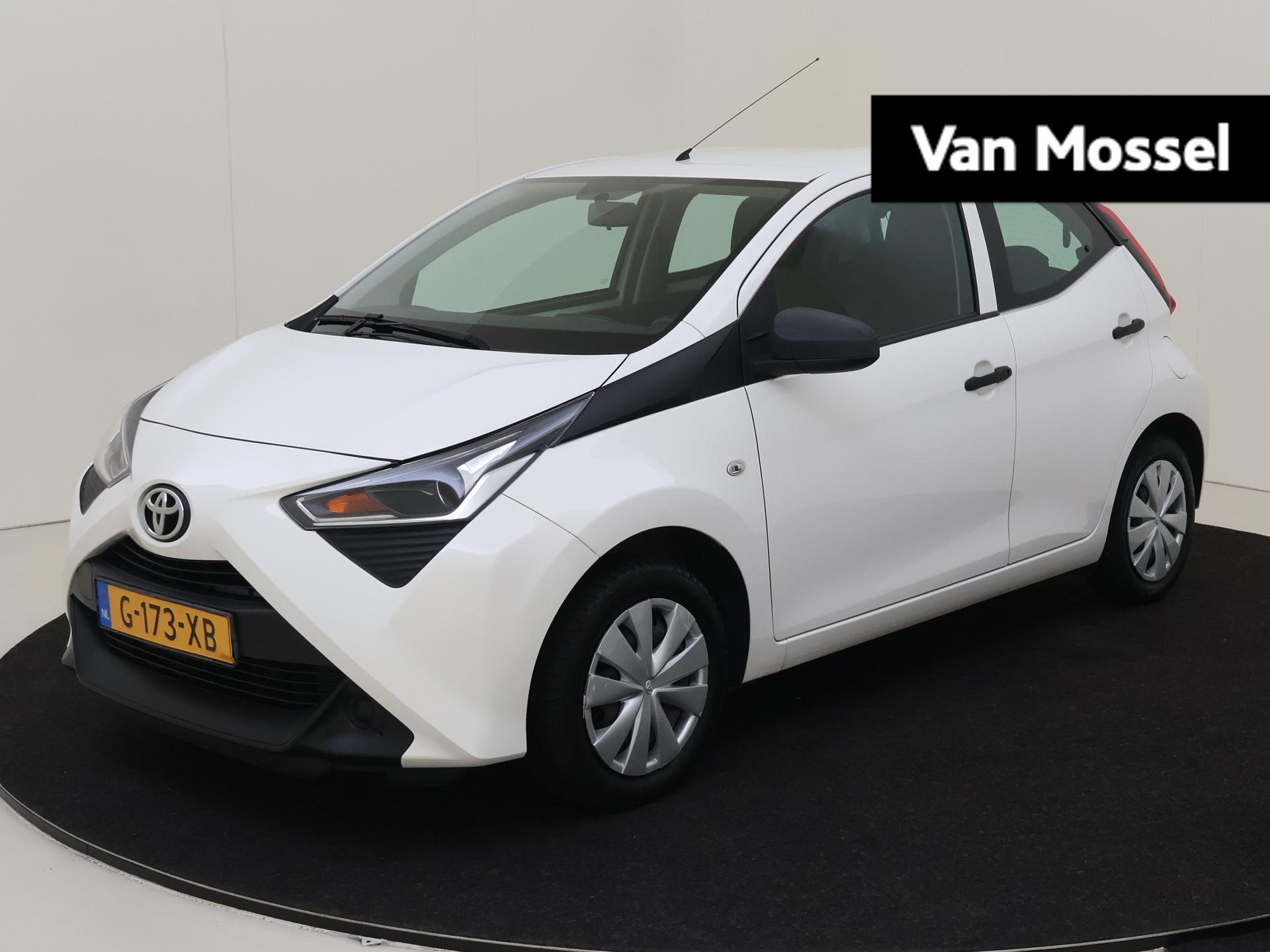 Toyota Aygo 1.0 VVT-i 70 PK x-fun Airco / Bluetooth Radio - Telefoon / Elektrisch Bedienbare Ramen Voor