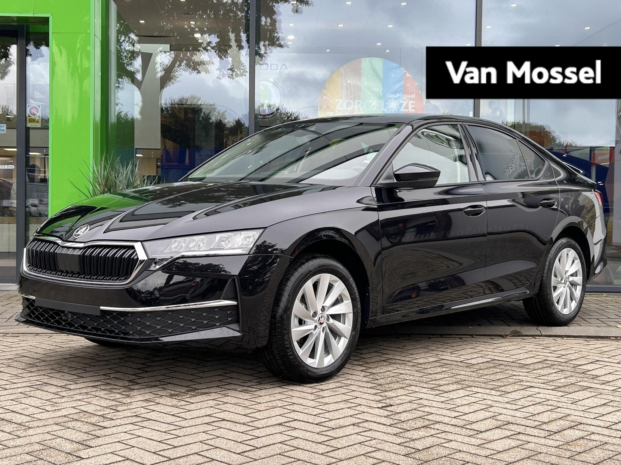 Škoda Octavia 1.5 TSI MHEV Business Edition 115 PK | m-HEV | 17'' Lichtmetalen Velgen | Advance Pakket | Lodge interieur