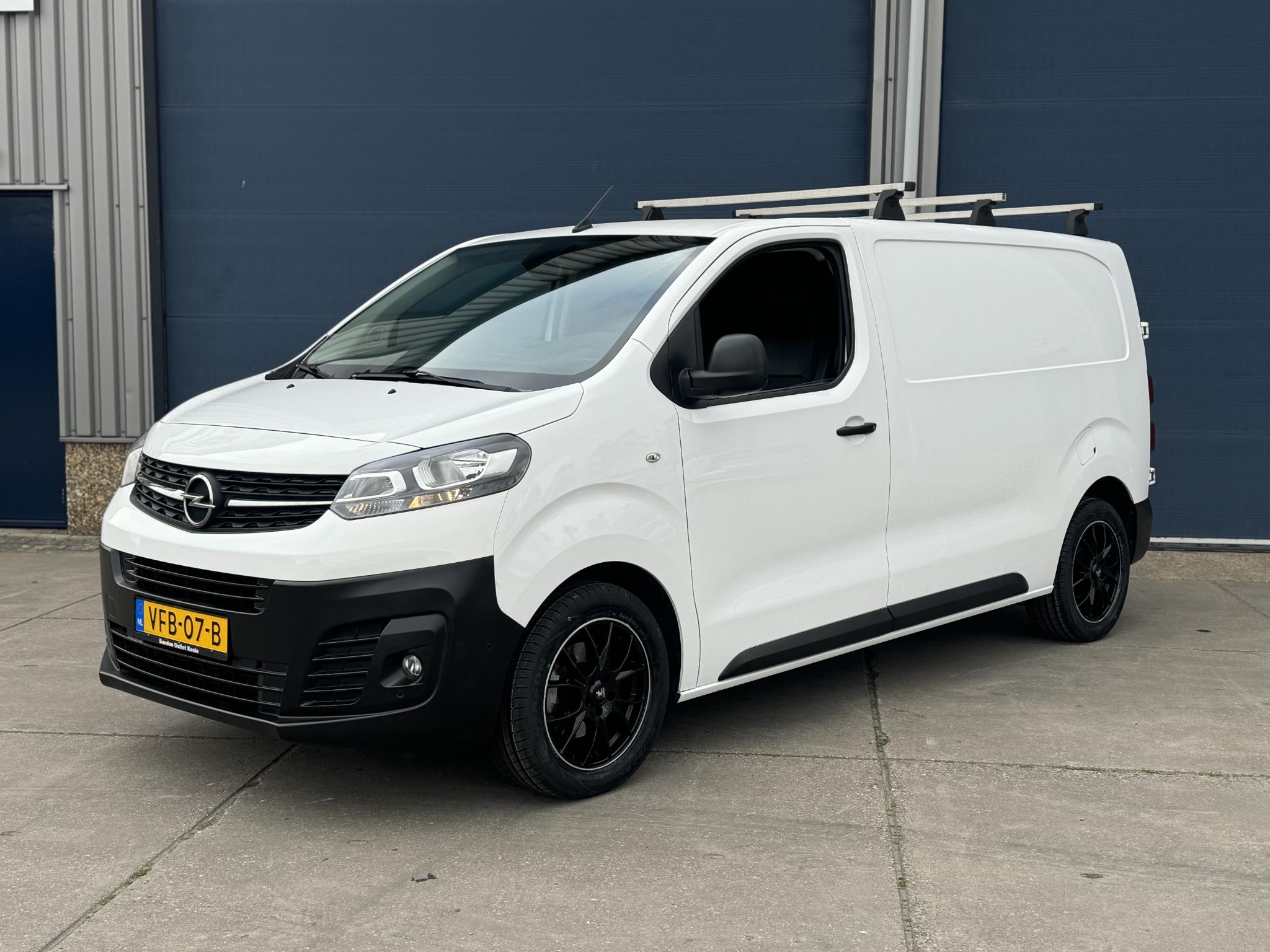 Opel Vivaro 2.0 CDTI L2H1 Edition AIRCO / CRUISE CONTROLE / NAVI / KASTEN INRICHTING