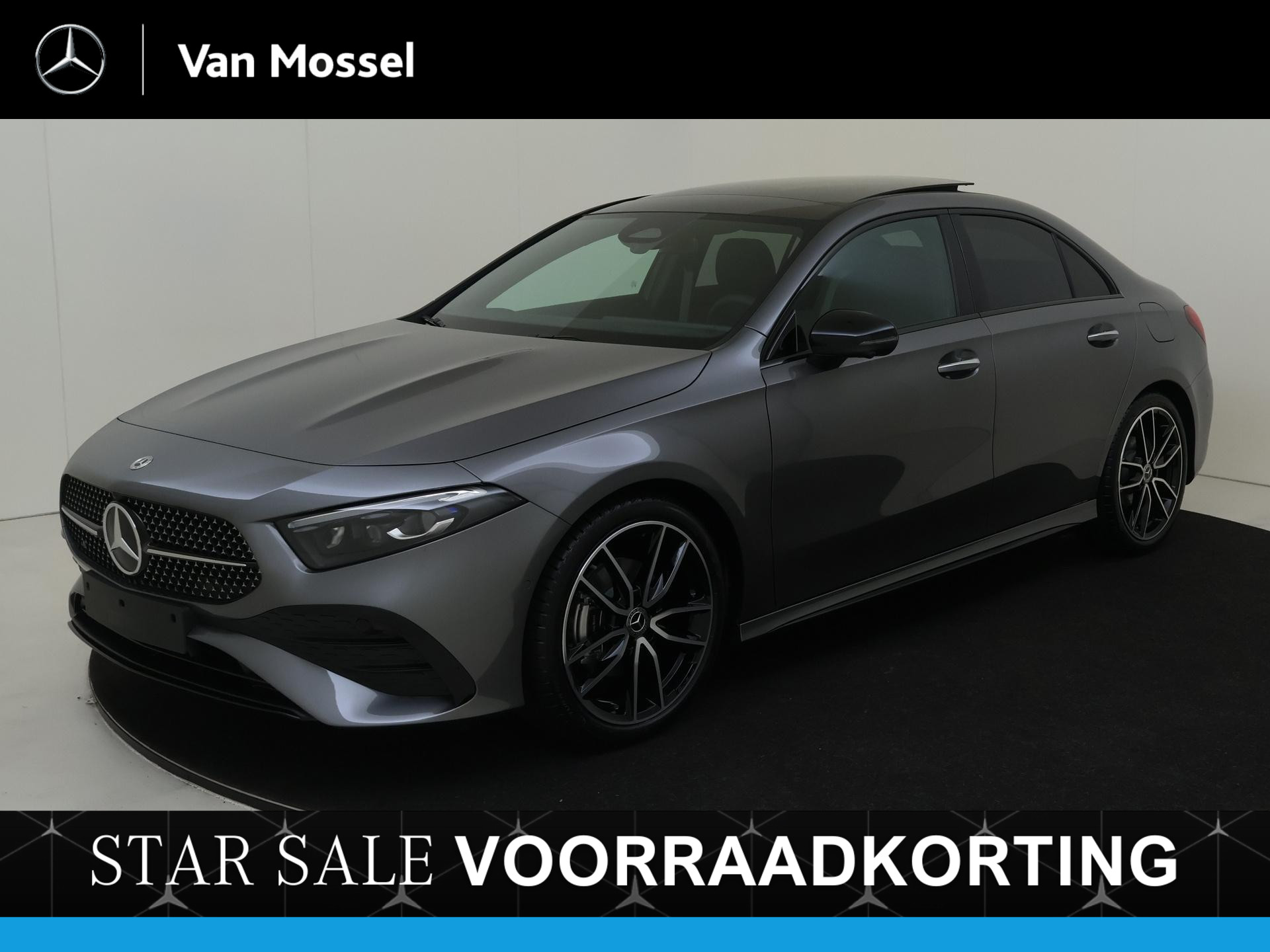 Mercedes-Benz A-Klasse 180 Business Solution AMG / Plus Pack/ Panoramadak/ 19 inch/ Multibeam/ Head Up/ Night