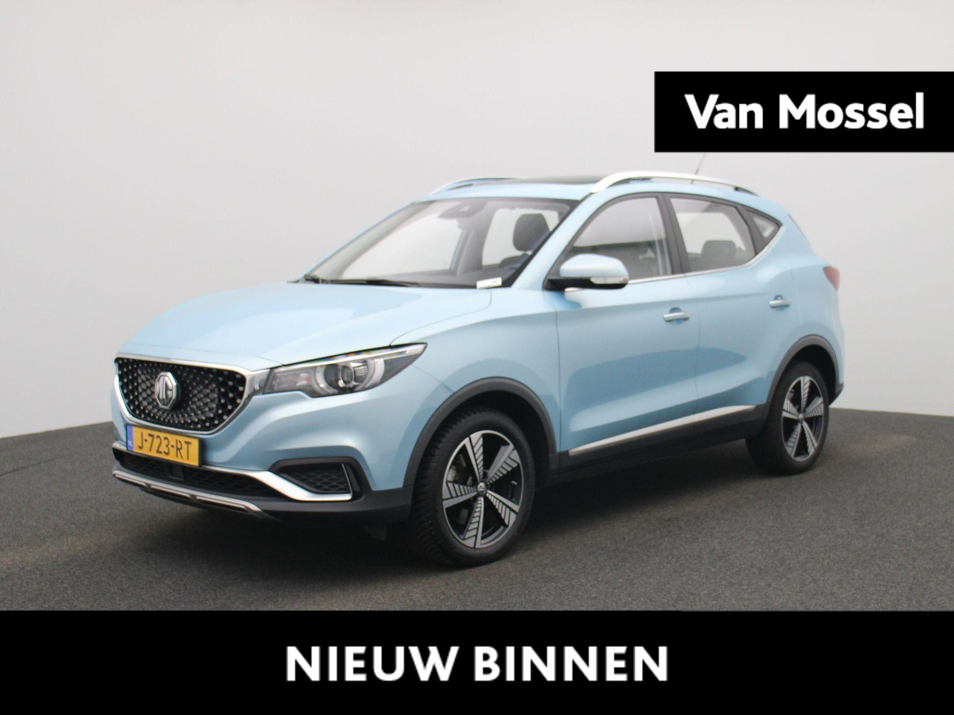 MG ZS-EV Luxury 45 kWh | Automaat | Panoramadak | Lederen Bekleding | Achteruitrijcamera | Apple Carplay / Android Auto | Navigatie | Climate Control | Lichtmetalen Velgen |