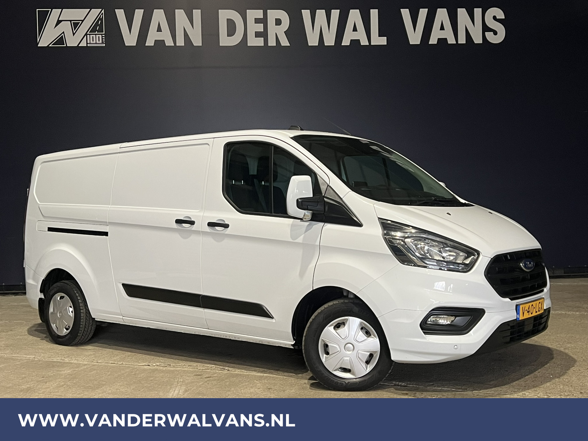 Ford Transit Custom 2.0 TDCI L2H1 Euro6 ** Airco | Camera | Navigatie | LED | Cruisecontrol | Stoelverwarming Apple Carplay, Android Auto, Verwarmde voorruit,  2800kg trekvermogen, parkeersensoren, Bijrijdersbank