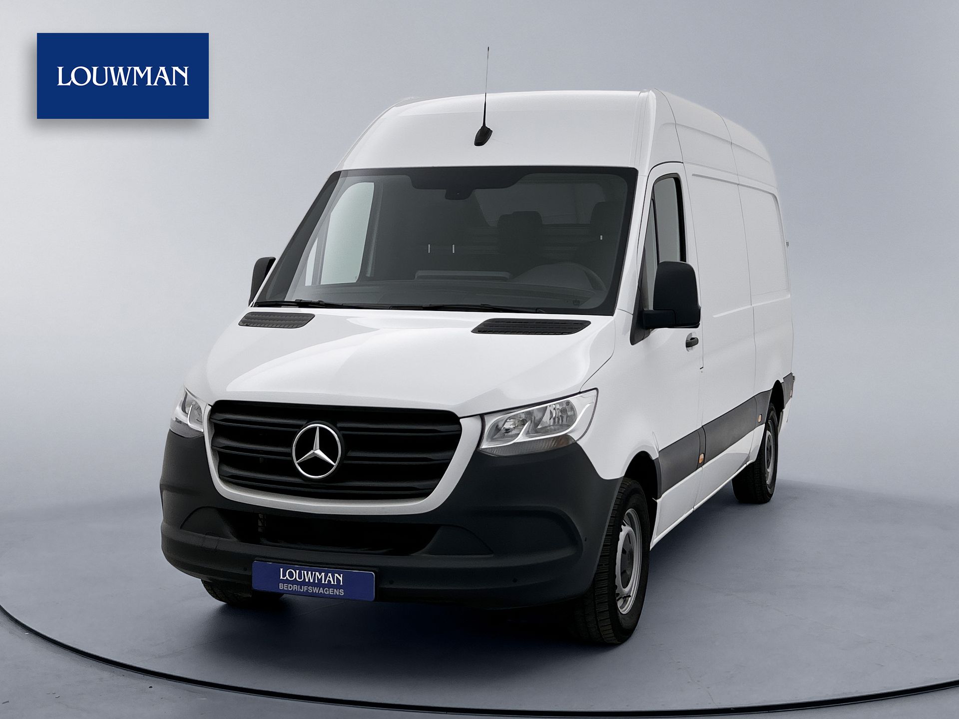 Mercedes-Benz Sprinter 317 1.9 CDI L2H2 RWD Navigatie Achteruitrijcamera Apple Carplay/Android Auto Betimmering Cruise Control