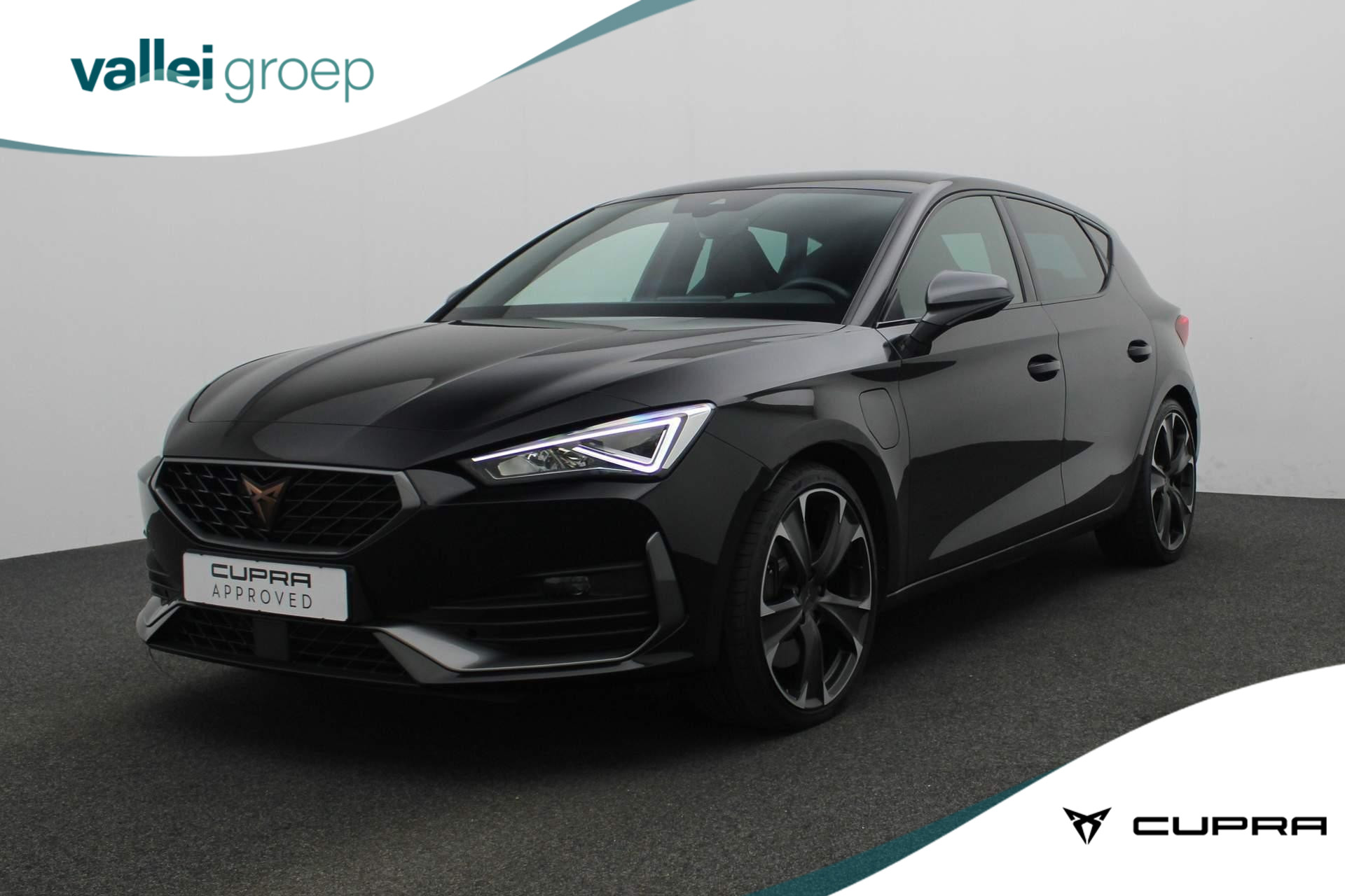 CUPRA Leon 1.4 e-Hybrid VZ 245 pk DSG | Adaptief sportonderstel | Navigatie | Stuurwiel verwarmd | Keyless | Parkeersensoren achter