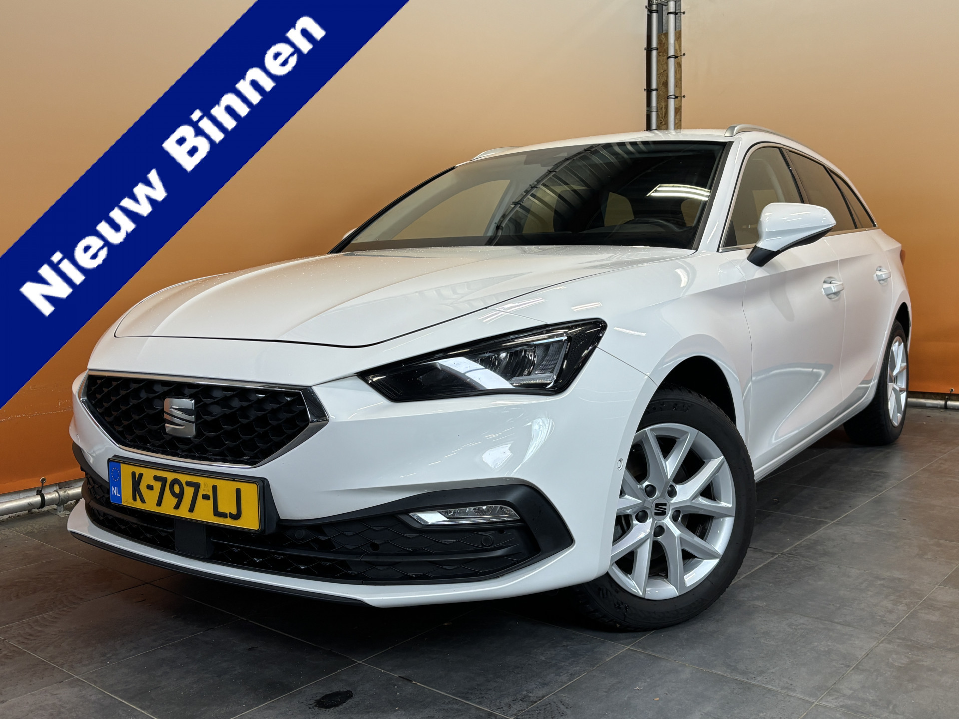 SEAT Leon Sportstourer 1.5 eTSI Style Launch Edition automaat | navigatie cruise control | pdc