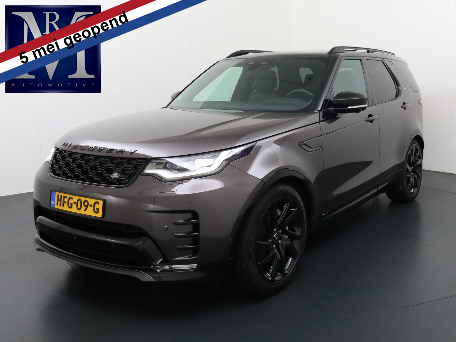 Land Rover Discovery 3.0 D300 R-Dynamic SE 7p. FACELIFT | PANO | 360 CAMERA | 7 PERSOONS