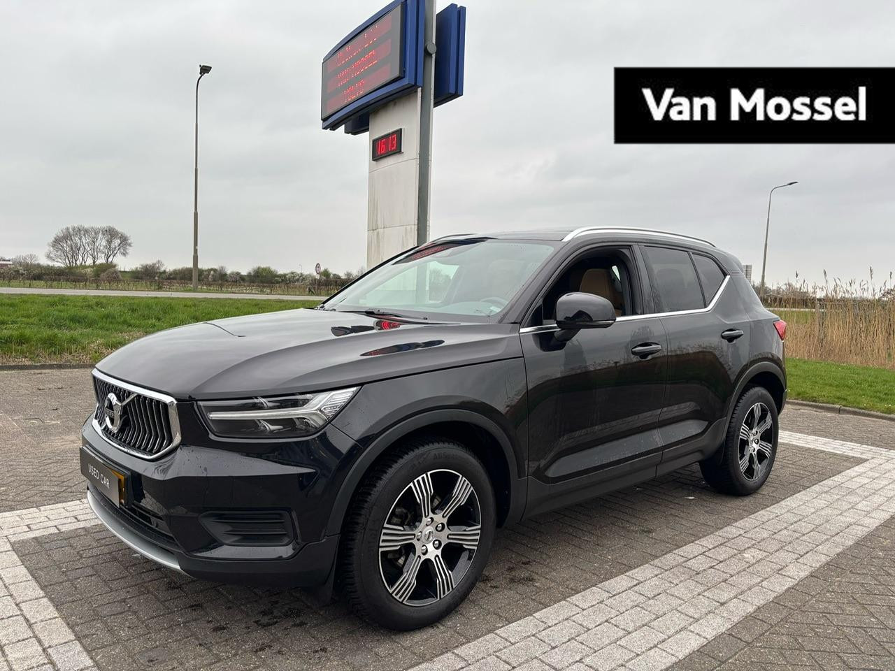Volvo XC40 1.5 T3 Inscription | Schuif-/kanteldak | Leder | Stoelverwarming | Automaat