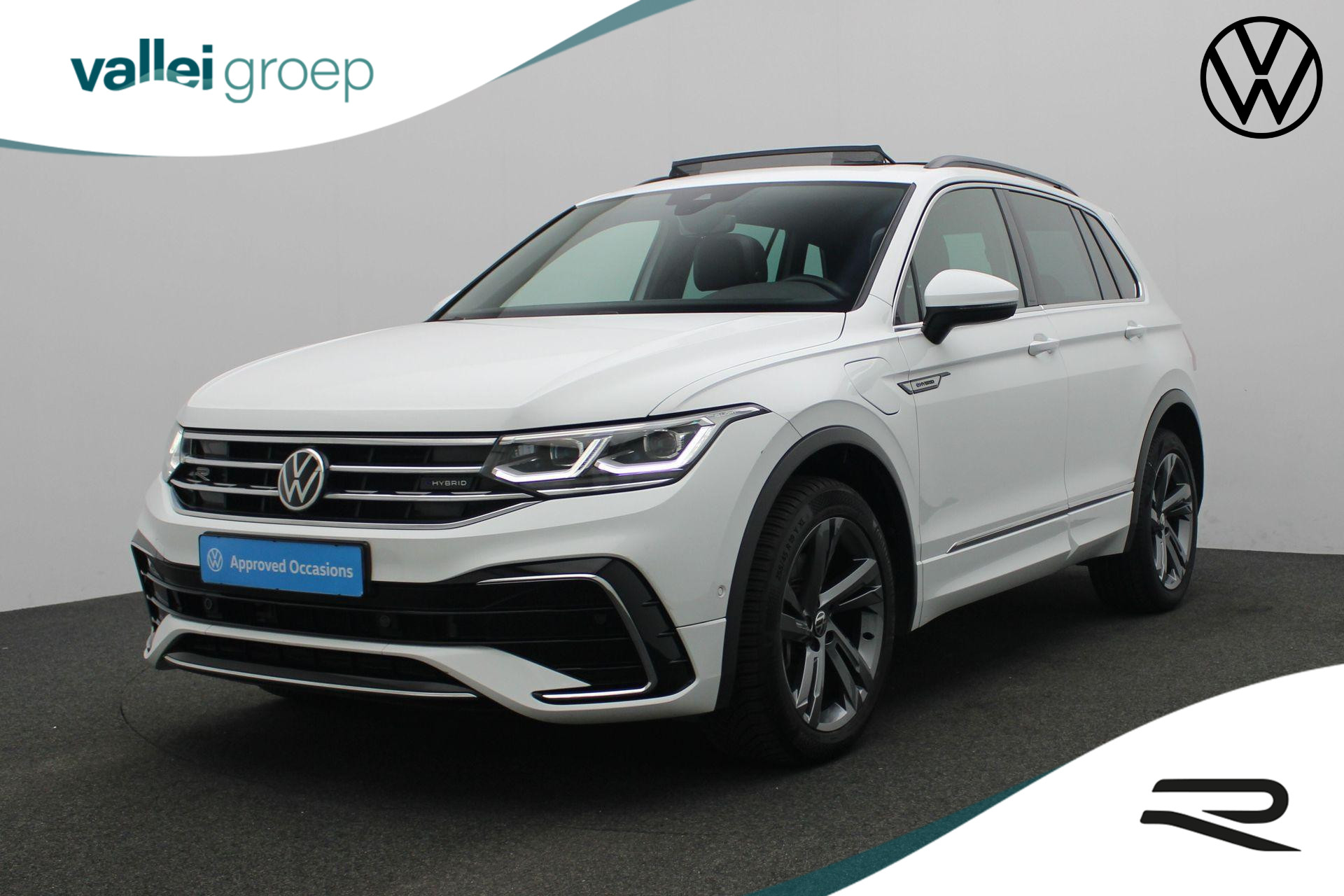 Volkswagen Tiguan 1.4 TSI 245 pk DSG eHybrid R-Line Business+ | Panoramadak | Achteruitrijcamera | Navigatie | Keyless Entry | Adaptive Cruise