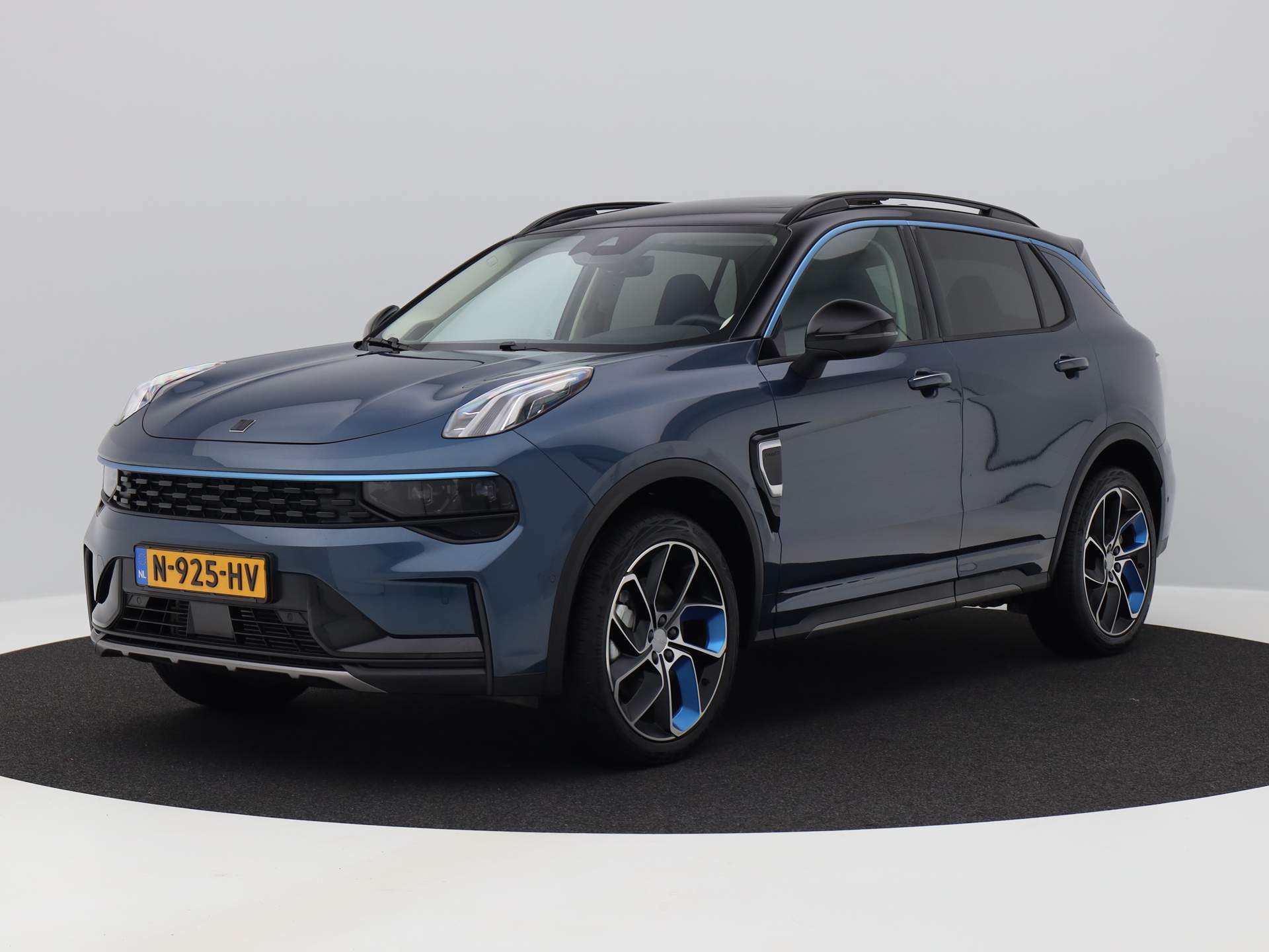 Lynk&Co 01 1.5 261 PK Plug-in Hybrid | PANO | ACC | KEYLESS | APPLE CARPLAY