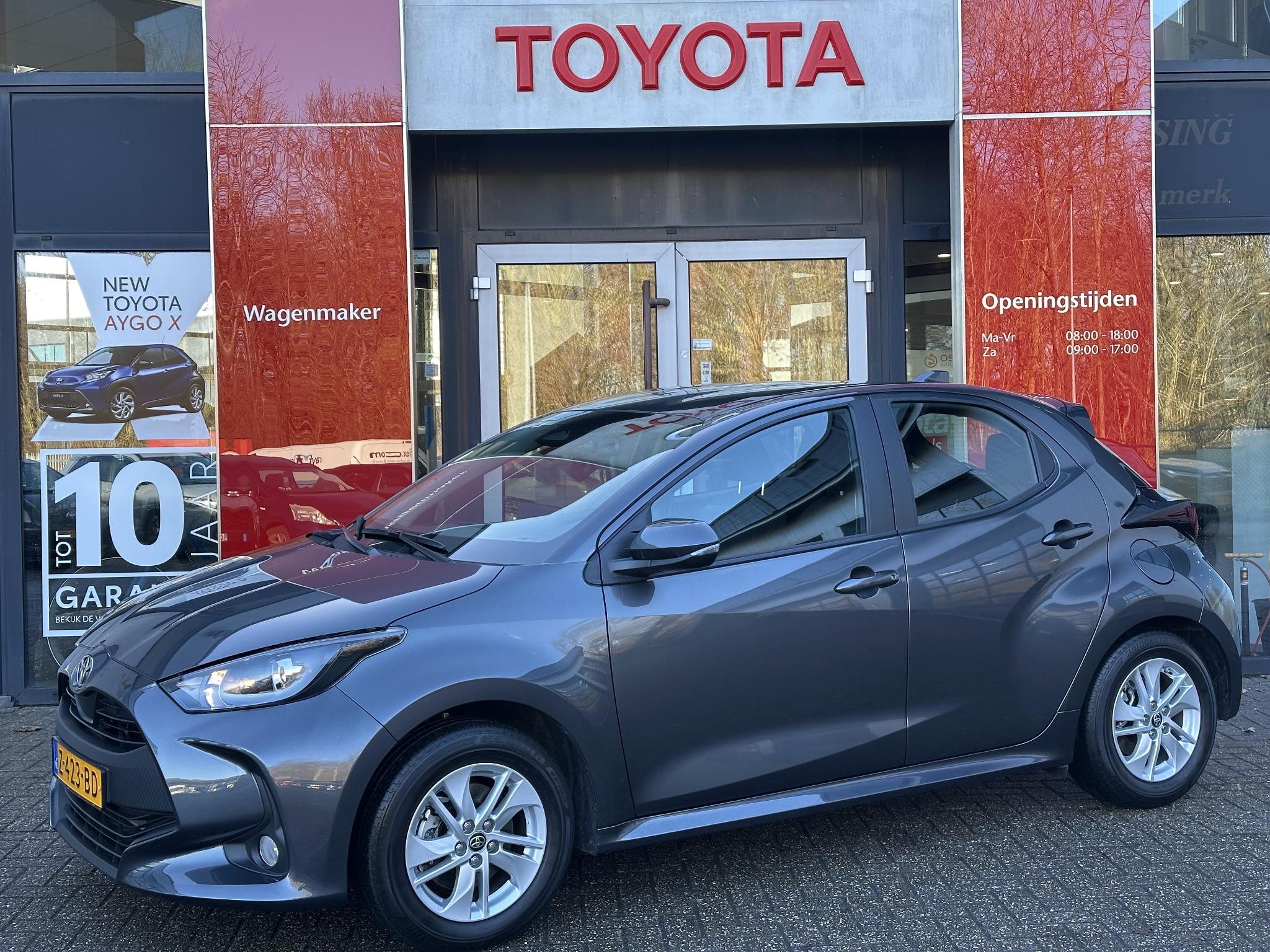 Toyota Yaris 1.5 Hybrid 115 NL-AUTO APPLE/ ANDROID LICHTMETAAL CLIMA CAMERA DAB+ AKOESTISCHE VOORRUIT