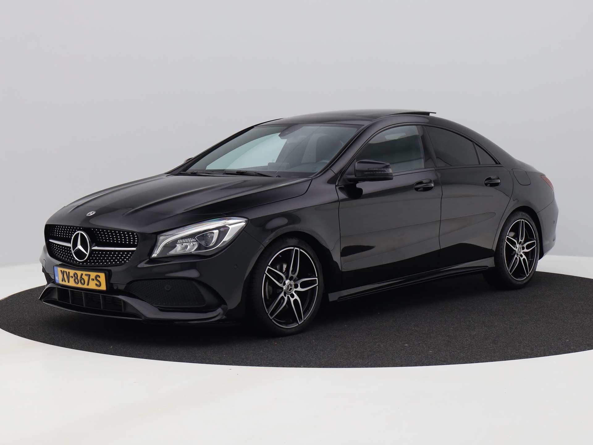 Mercedes-Benz CLA 180 Automaat AMG | PANO | NIGHT | Camera | Stoelverwarming