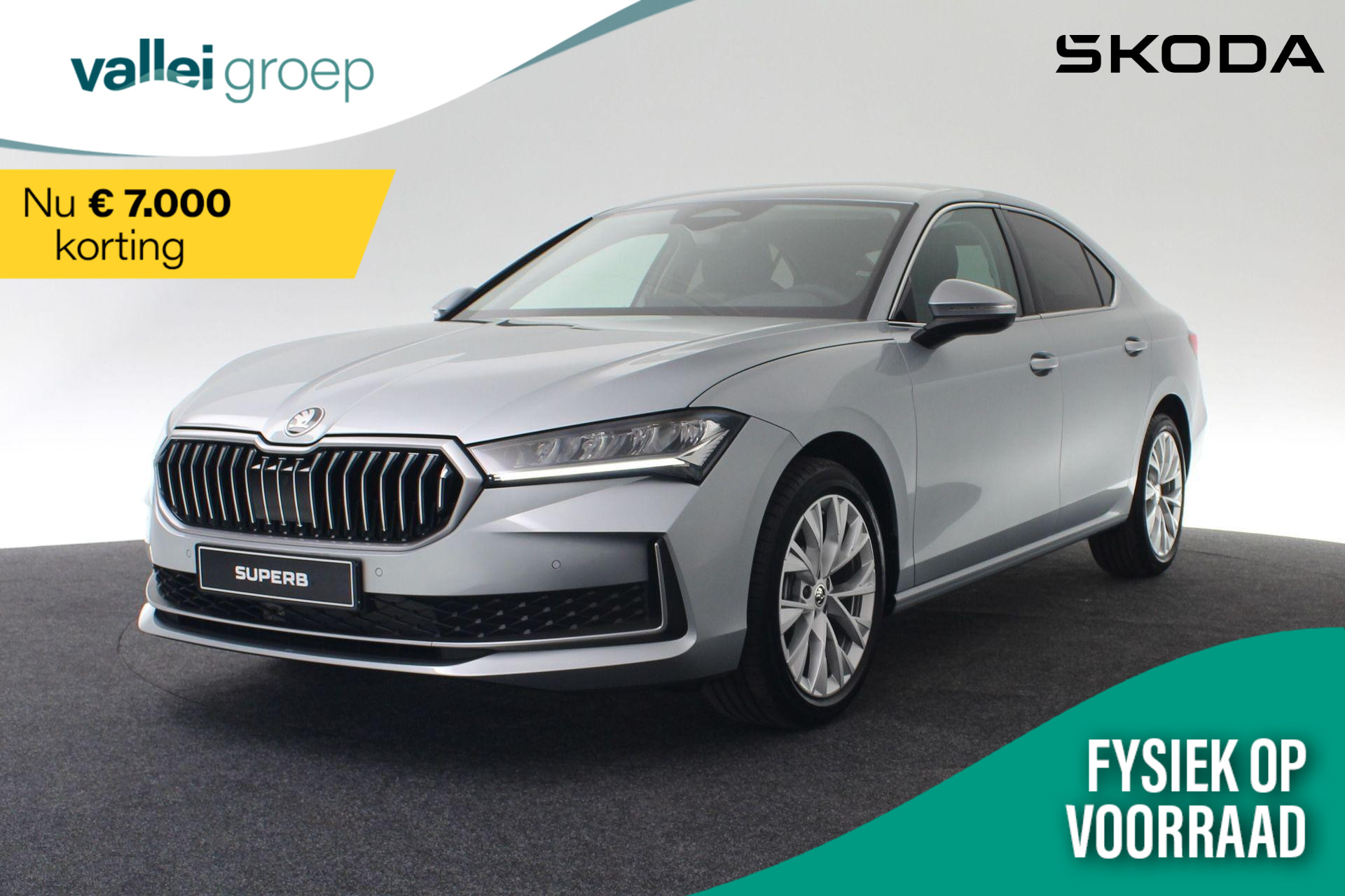 Škoda Superb First Edition 1.5 TSI m-HEV 110 kW / 150 PK Hatchb | € 7000,00 korting! | 18 Inch | ACC | Apple Carplay & Android Auto | Camera | Climate Control | Side Assist | Trekhaak | Keyless | Navigatie | Stoelverwarming