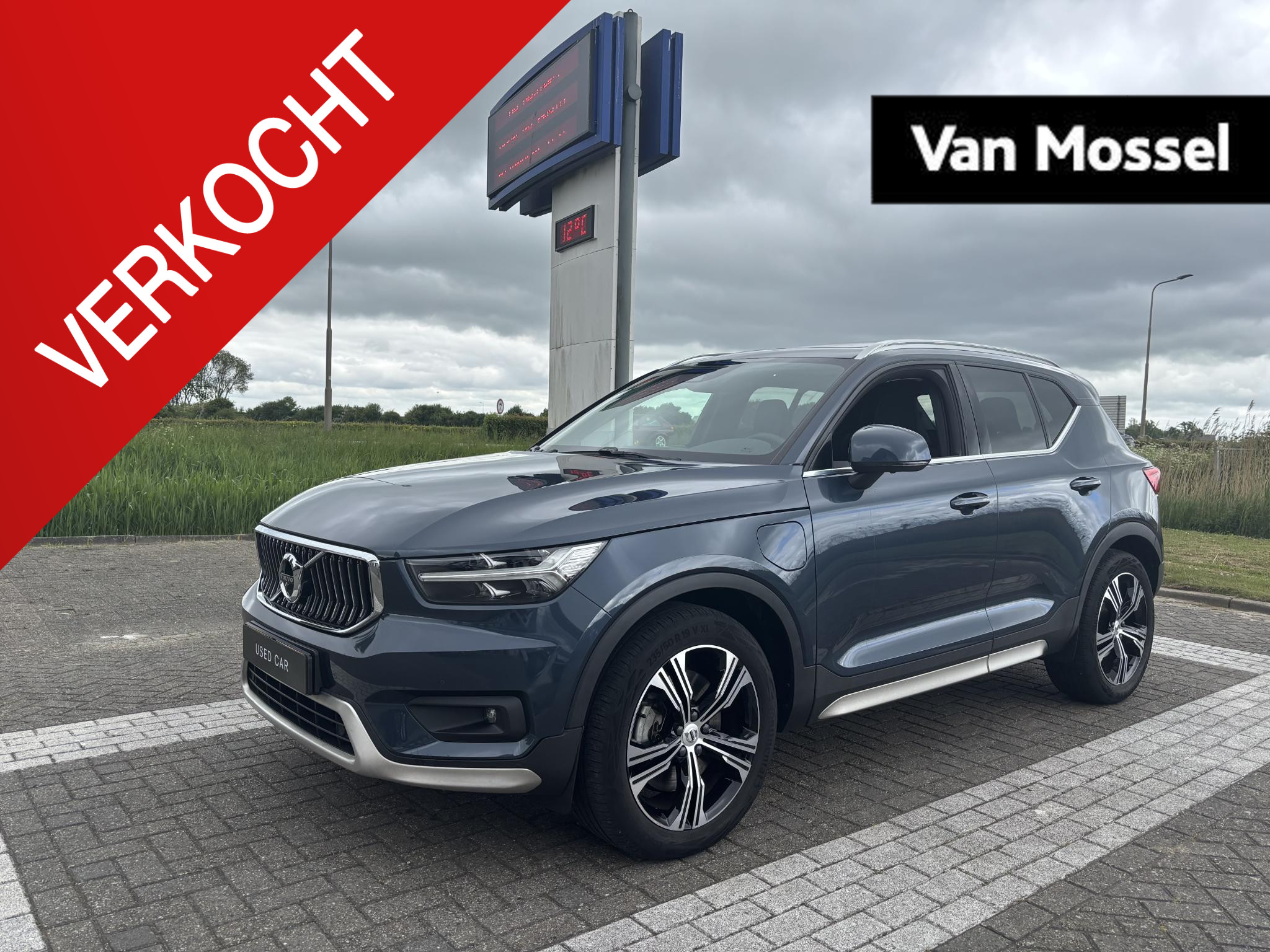 Volvo XC40 T5 Recharge Inscription | Schuif-/kanteldak | Leder| Harman/Kardon | Memoryseats | Climate pack