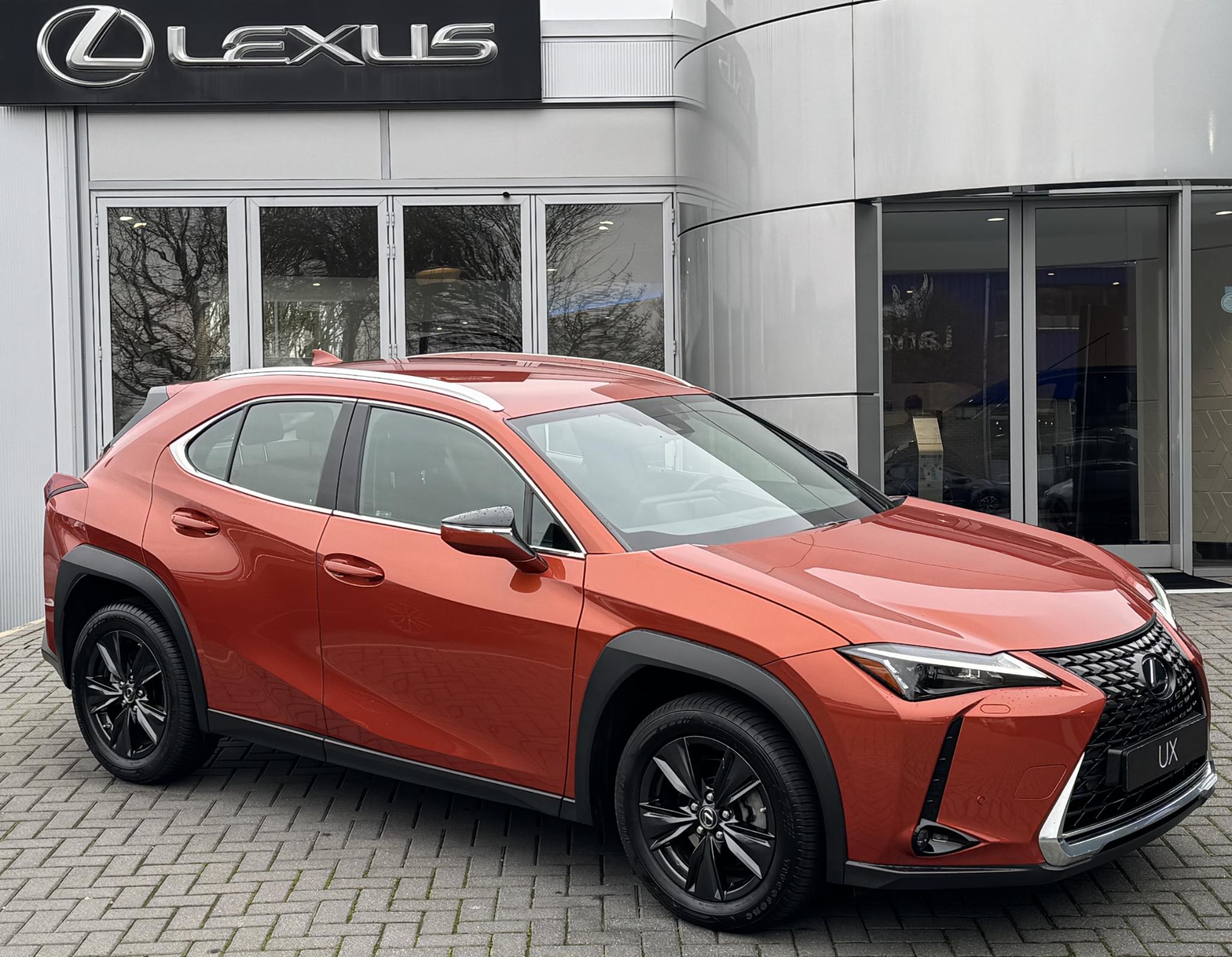 Lexus UX 250h Luxury Line FACELIFT LEDER EL-STOELEN STOELVERW GROOTSCHERM