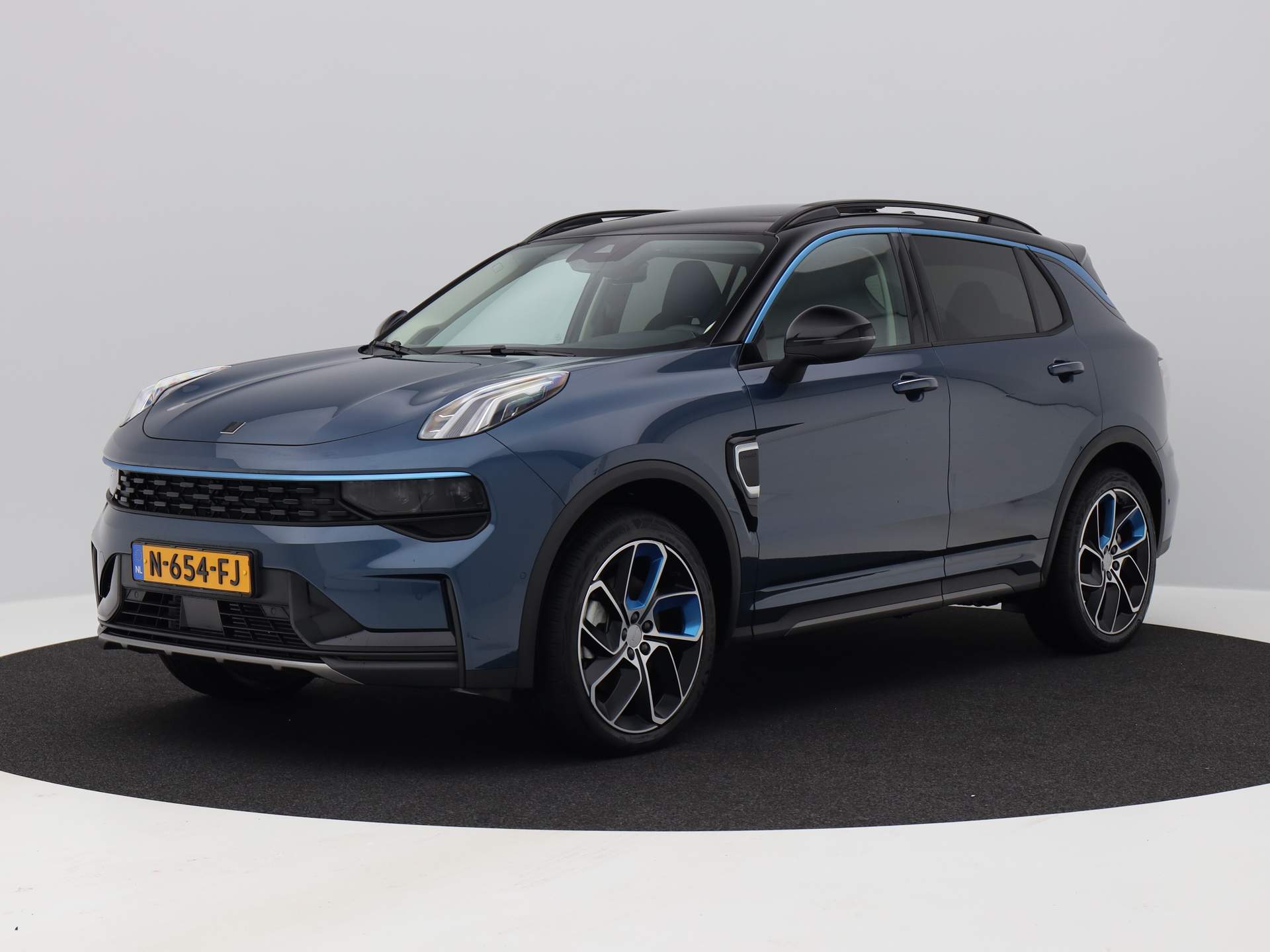 Lynk&Co 01 1.5 261 PK Plug-in Hybrid | PANO | ACC | KEYLESS | APPLE CARPLAY