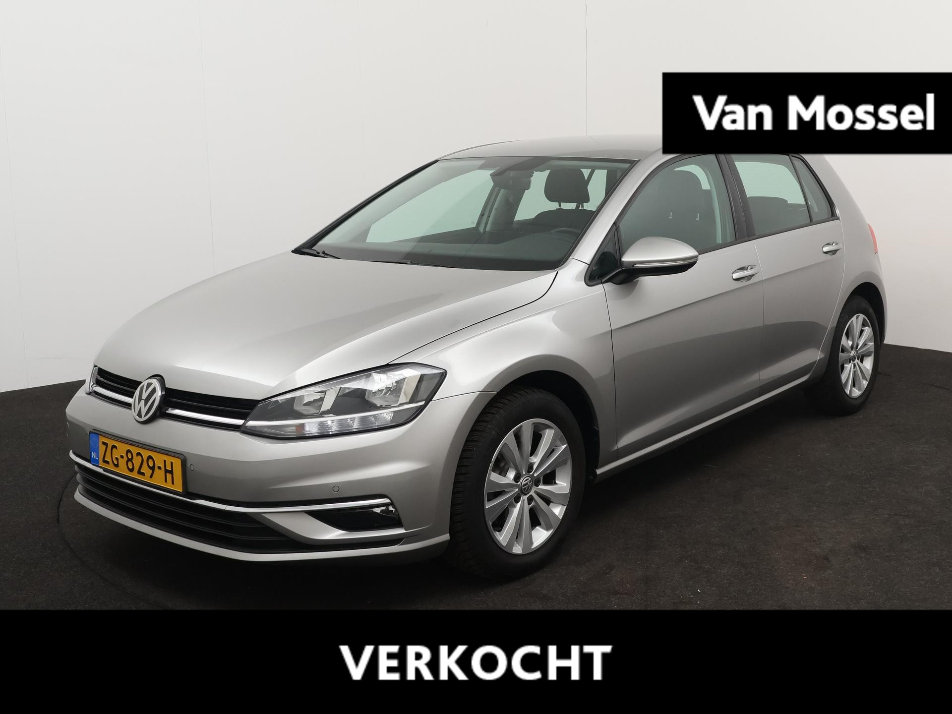 Volkswagen Golf 1.0 TSI Comfortline Climatronic (Automatische Airco) | Adaptive Cruise Control | Navigatie | Parkeersensoren | Lichtmetalen velgen | App Connect (Carplay)