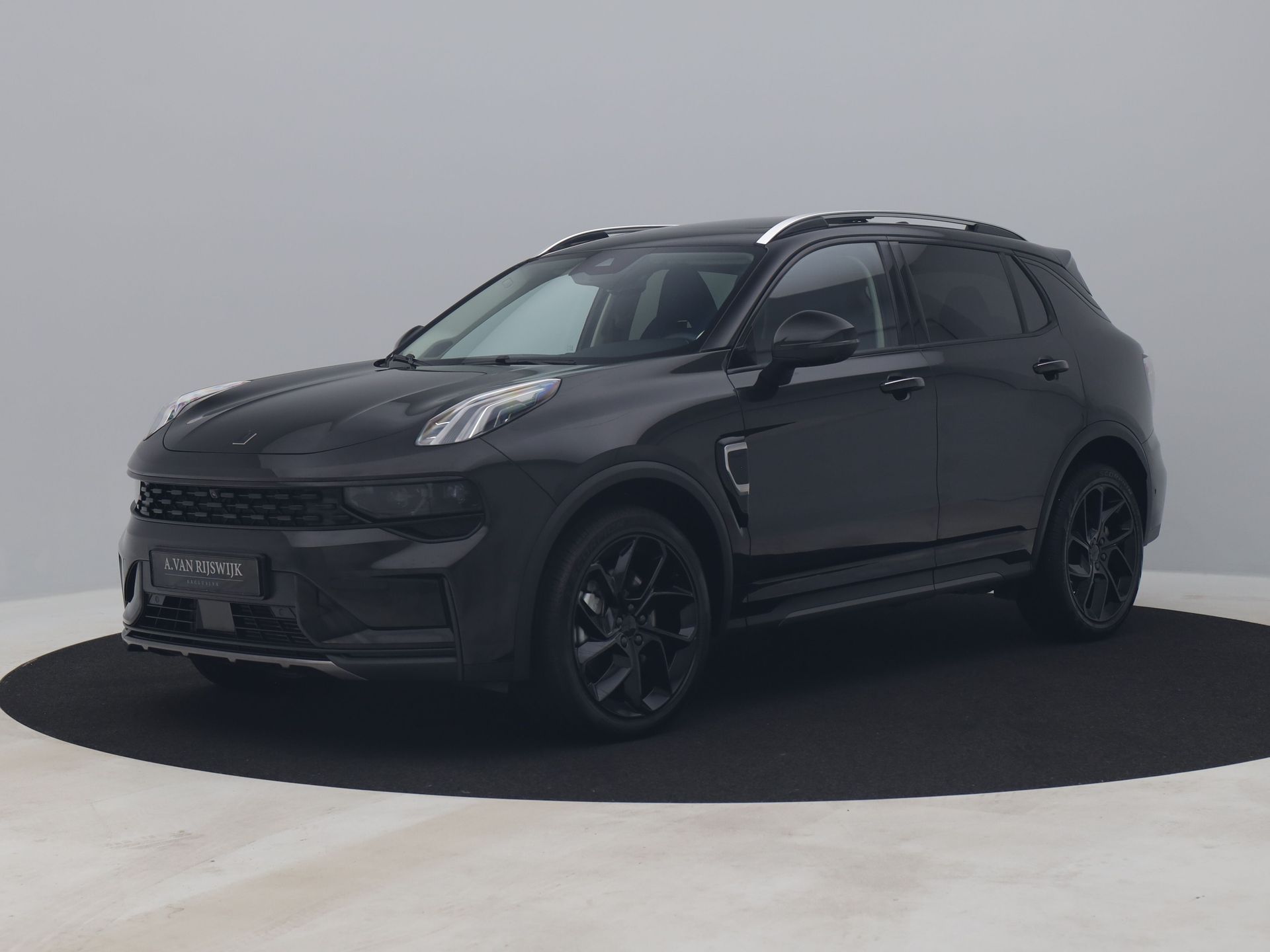 Lynk & Co 01 1.5 Plug-in Hybrid | 360° | BLACK