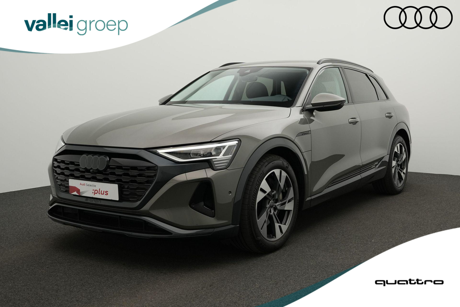 Audi Q8 e-tron 50 quattro Edition 95 kWh 340 pk | Luchtvering | Achteruitrijcamera | Navigatie | Stoelverwarming | Apple Carplay / Android Auto
