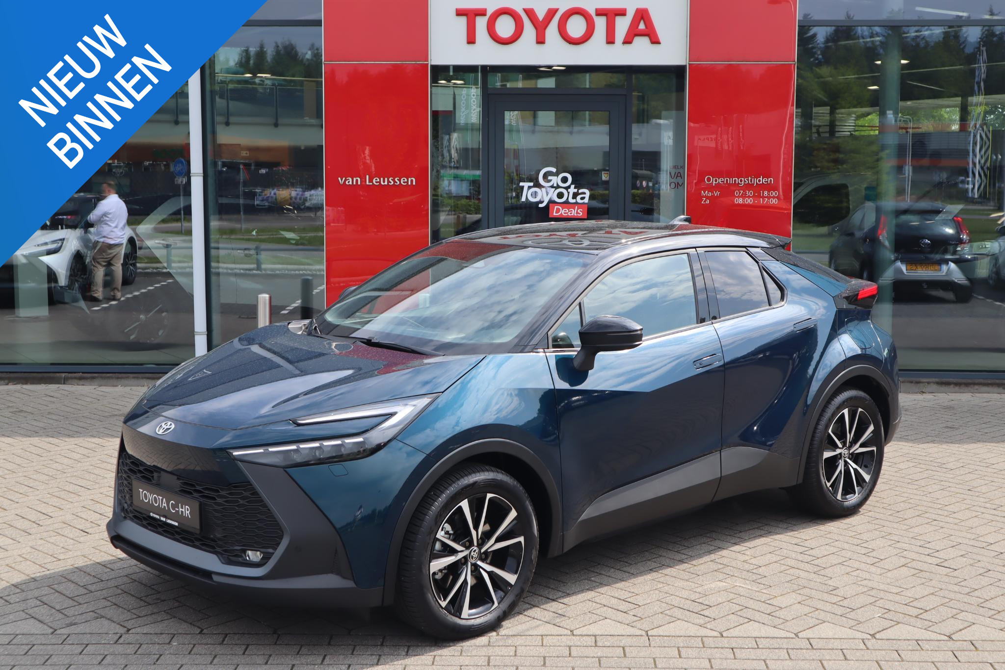 Toyota C-HR 2.0 PLUG-IN HYBRID 220 FIRST EDITION STOEL/STUURVERW PARK-SENSOREN BLIND-SPOT APPLE/ANDROID WARMTEPOMP 18" LM-VELGEN