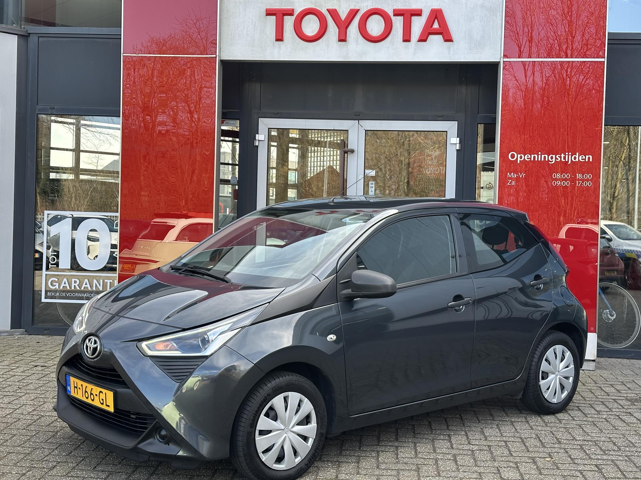 Toyota Aygo X-FUN 5-DEURS AIRCO CENTRL-VERGR-AFST. EL-RAMEN USB BLUETOOTH AUDIO-STUURWIELBED. NL-AUTO