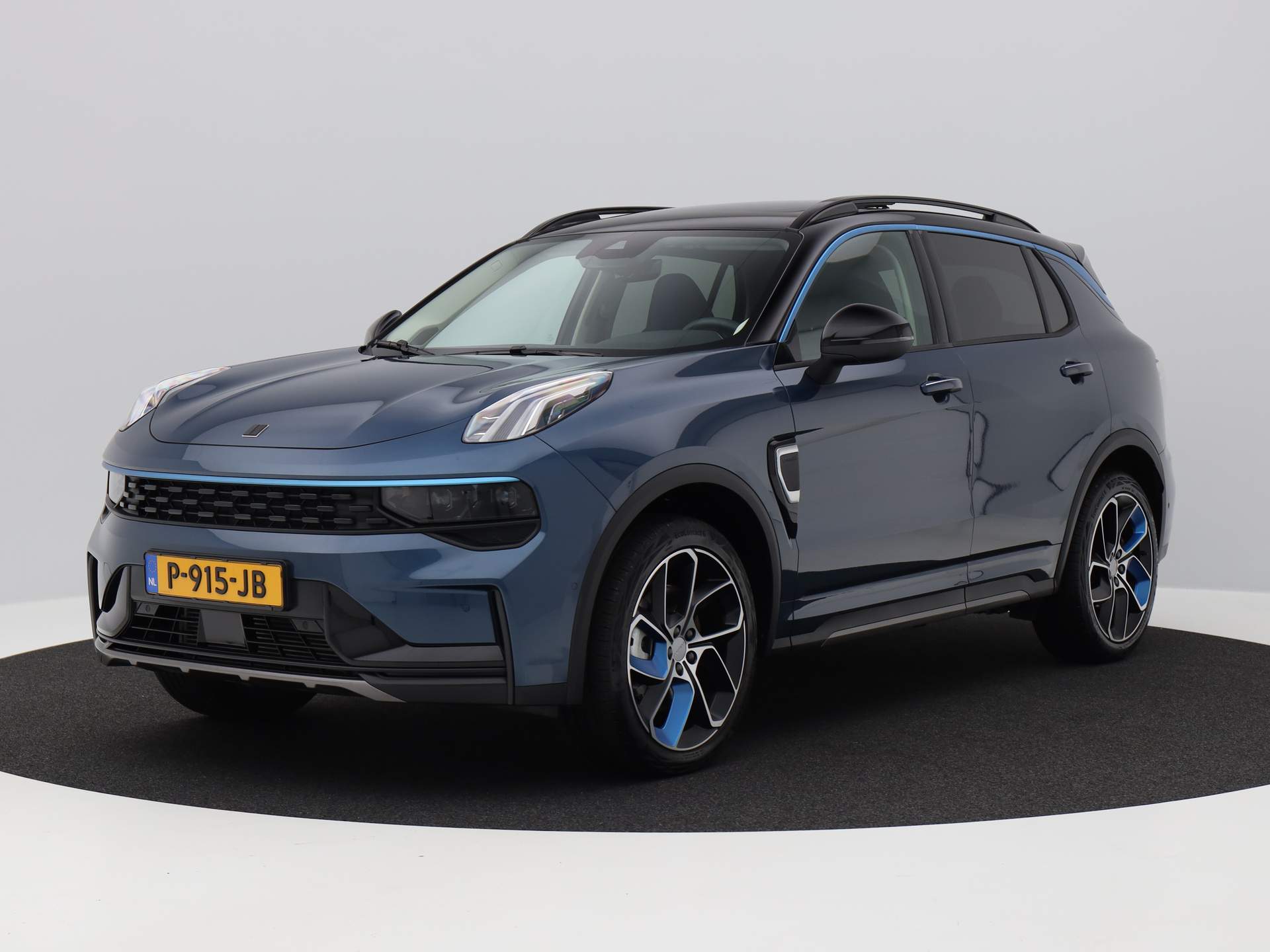 Lynk&Co 01 1.5 261 PK Plug-in Hybrid | PANO | ACC | KEYLESS | APPLE CARPLAY