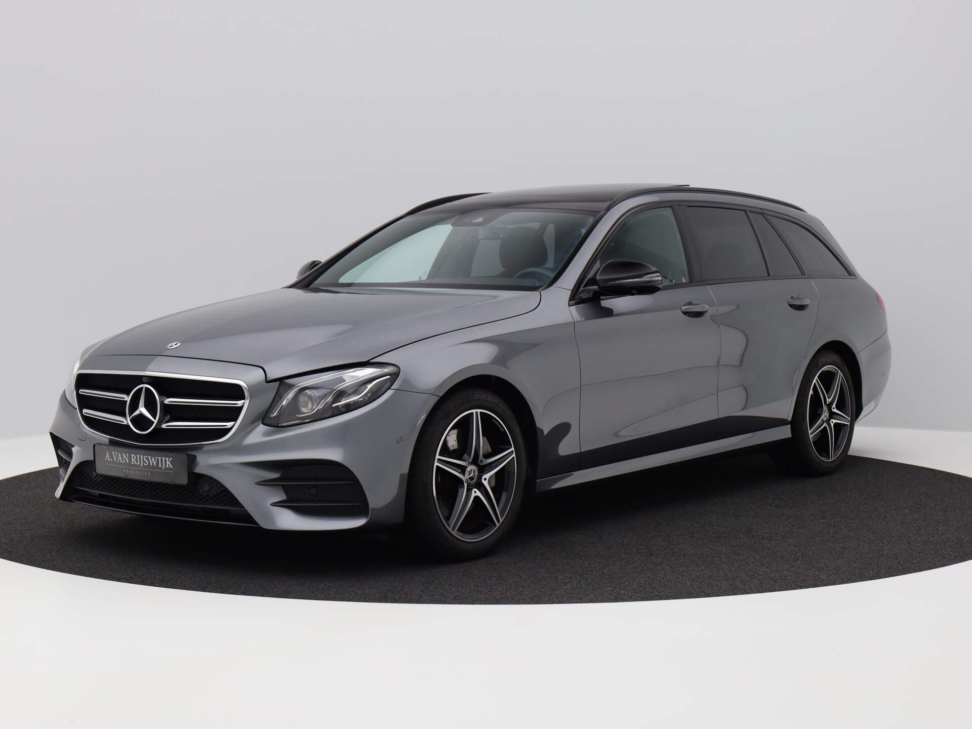 Mercedes-Benz E-Klasse 200 Estate Business Solution AMG Plus Upgrade Edition | PANO