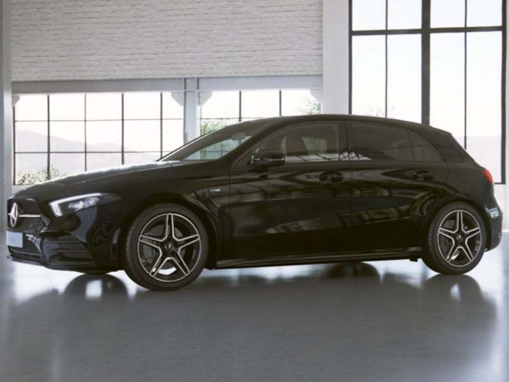 Mercedes-Benz A-Klasse A 250 e DCT AMG Sport