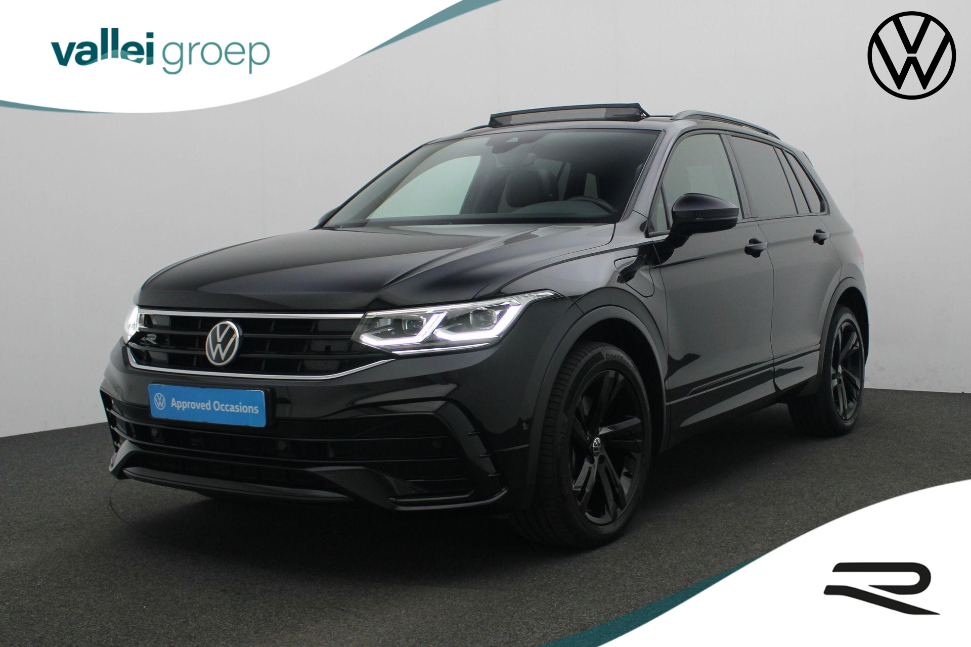 Volkswagen Tiguan 1.4 TSI 245 pk DSG eHybrid R-Line Business+ | Panoramadak | IQ Light | Achteruitrijcamera | Navigatie | Keyless Entry | Adaptive Cruise