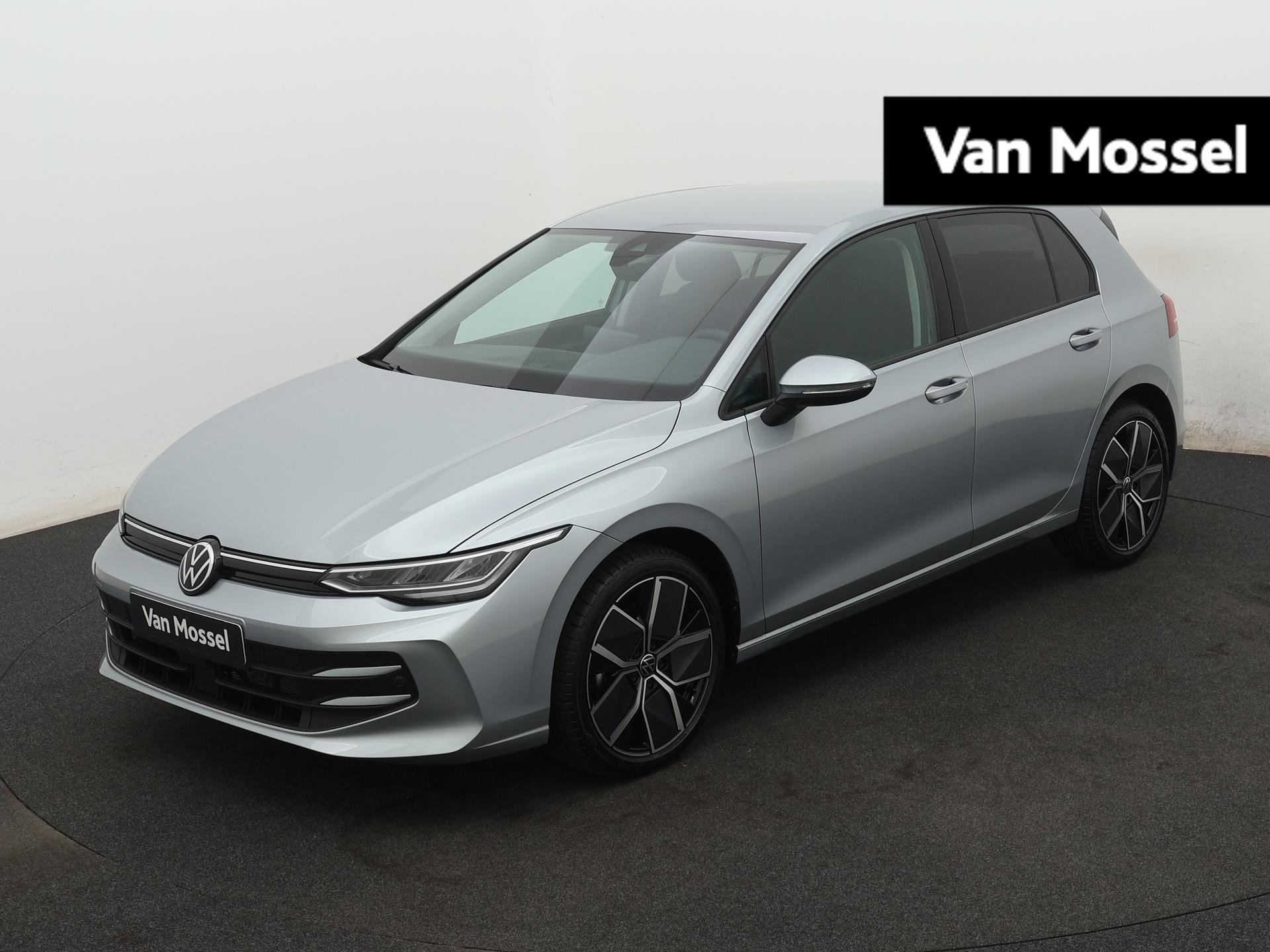 Volkswagen Golf 1.5 TSI Life Edition 116 PK | Herwaardering | Apple Carplay | 18" Lichtmetalen velgen | Climate control | Parkeersensoren | Getinte ruiten | Keyless access |