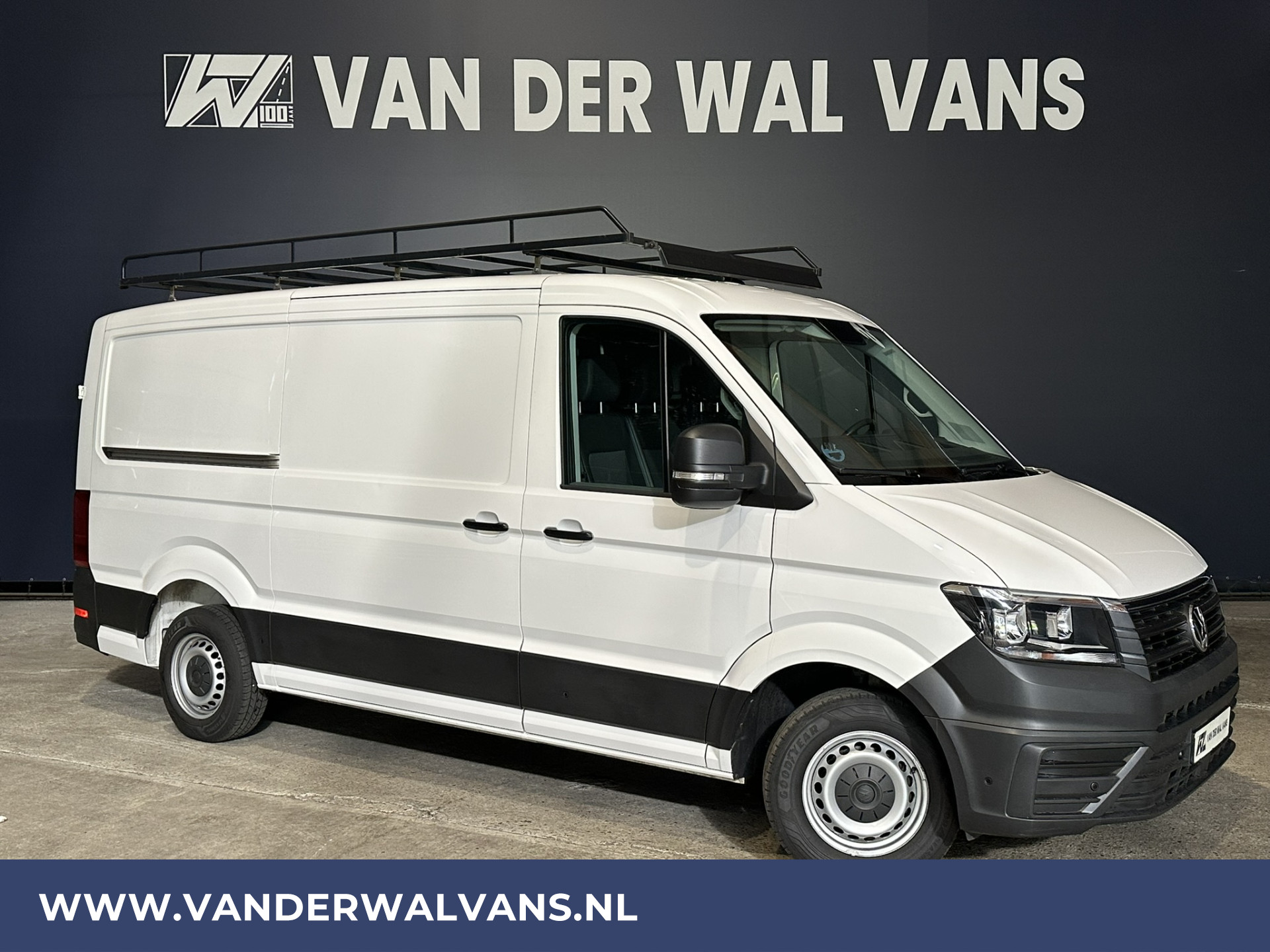 Volkswagen Crafter 2.0 TDI 141pk L3H2 L2H1 Euro6 Airco | Camera | Navigatie | 3000kg Trekhaak | Imperiaal Apple Carplay, Android Auto, Parkeersensoren, Bijrijdersbank