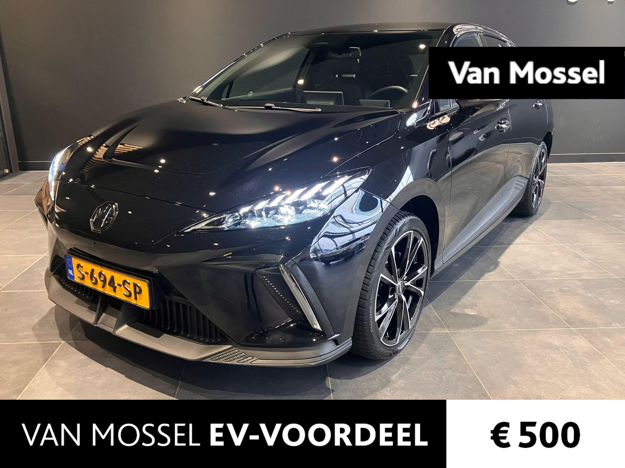 MG 4 Luxury Long Range 64kWh | 18'' Velgen | Black-Pack | Led Koplampen | Navi | 360 Camera | Stoel + Stuurverwarming |