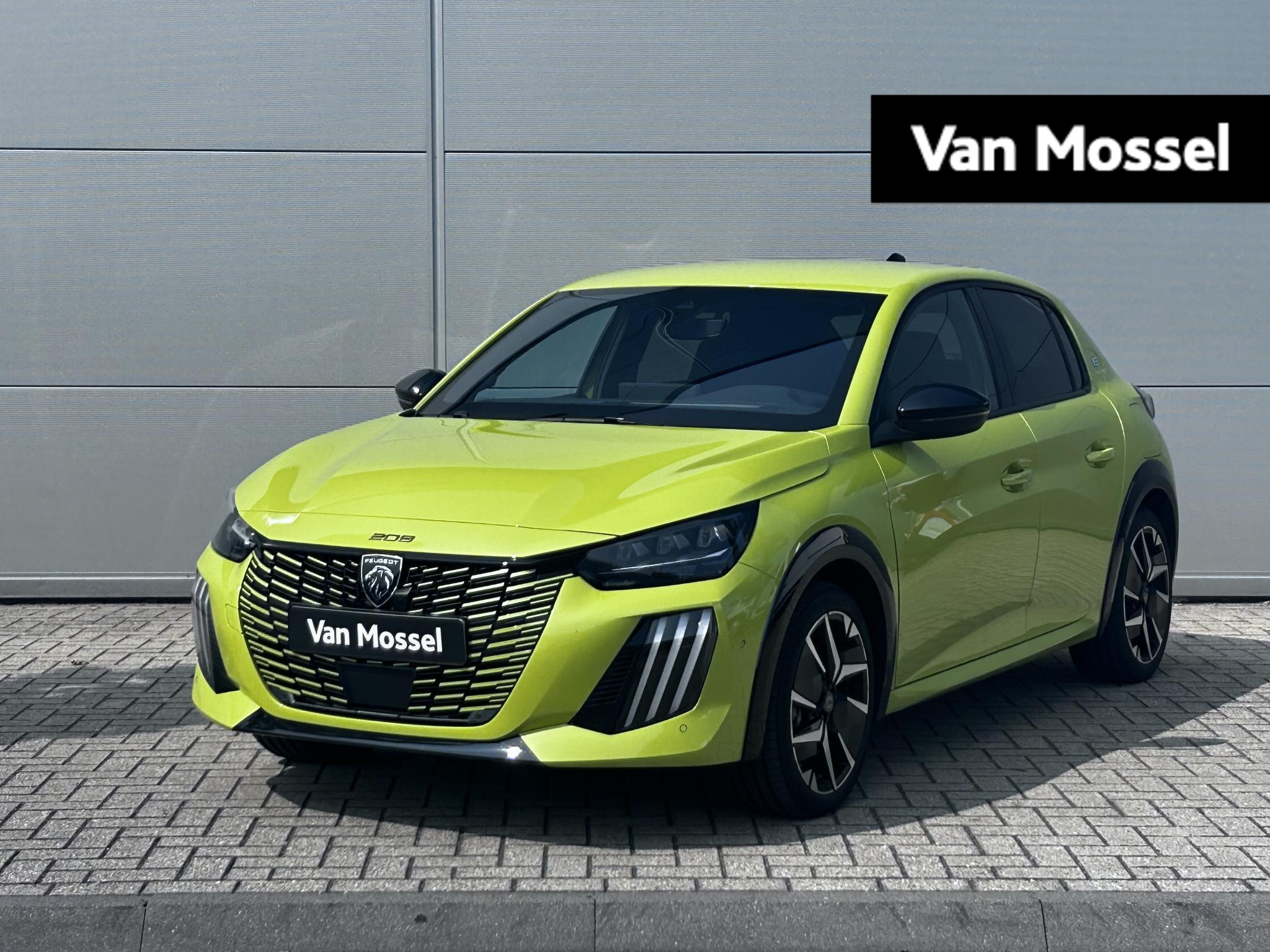 Peugeot e-208 EV GT 51 kWh | Alcantara bekleding | Adaptieve Cruise Control | 360 Camera | navigatie | warmtepomp | Apple Carplay/Android Auto | Elektrisch verstelbare stoelen/ Massage functie | stoelverwarming | ACTIE VOORRAAD MODEL