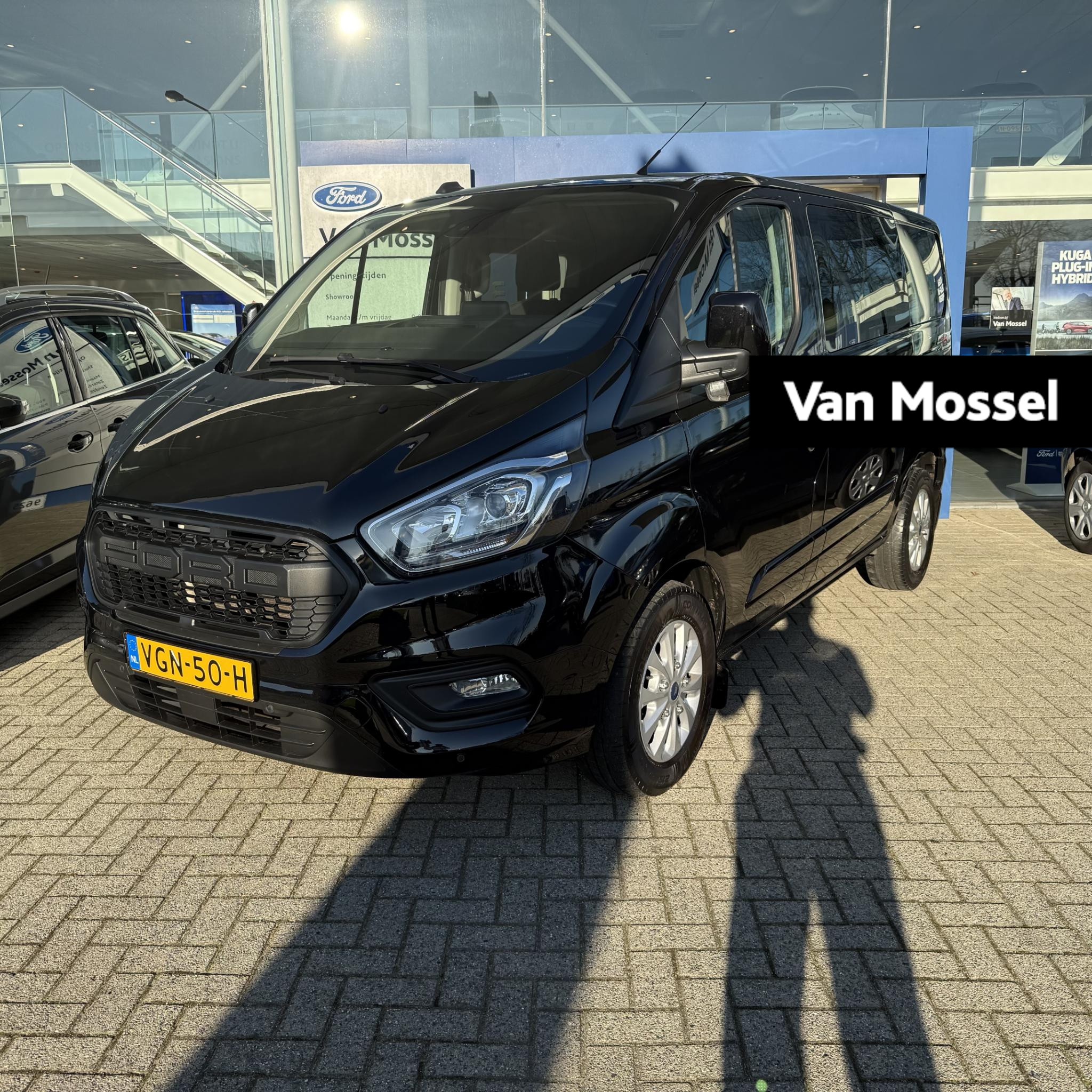 Ford Transit Custom 280 2.0 TDCI L1H1 Limited DC | Winter Pack | Trekhaak | LMV | Achteruitrijcamera