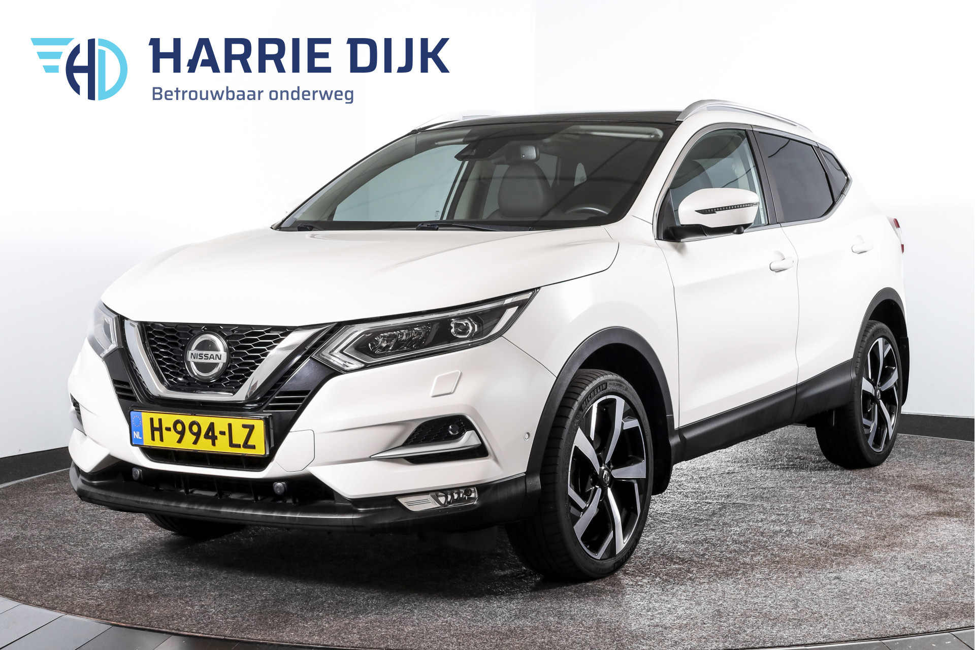 Nissan QASHQAI 1.3 DIG-T 140 PK Tekna | Pano | Cruise | Stoelverw. | PDC | 360 Camera | NAV+App. Connect | ECC | LM 19" | Trekhaak |