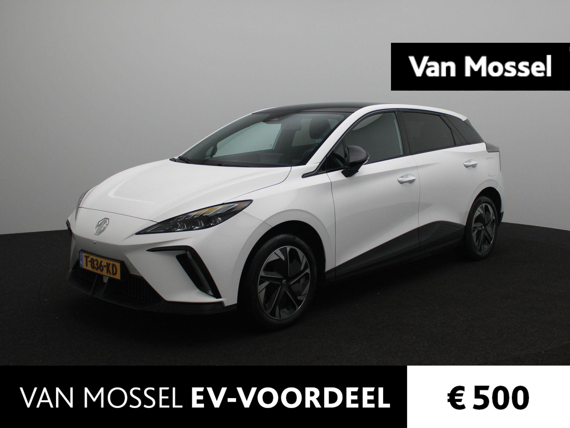 MG 4 Long Range Luxury 64 kWh | 1e eigenaar | Navi | Camera | Led Koplampen | Apple Carplay | Keyless Entry & Go |