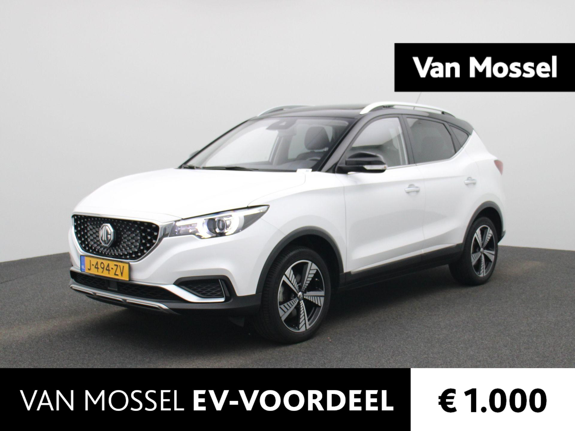 MG ZS-EV Luxury 45 kWh | Automaat | Leder | Panorama dak | Navigatie | Camera | Airco | Stoel verwarming | LMV | Parkeer sensoren | Trekhaak