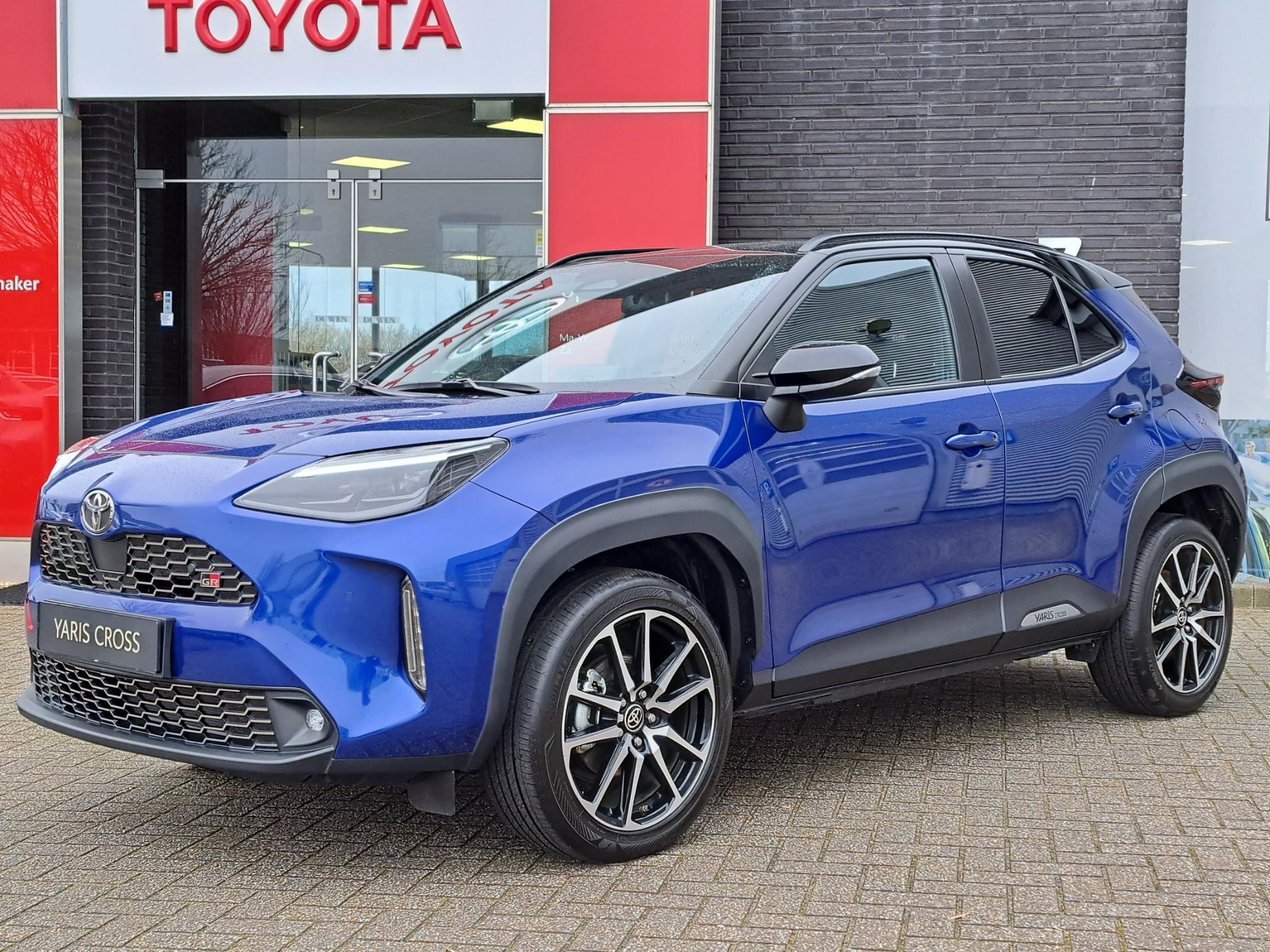Toyota Yaris Cross 1.5 HYBRID GR-SPORT APPLE/ANDROID 18"LMV STOELVERWARMING HALF/LEDER-ALCANTARA CAMERA AD-CRUISE