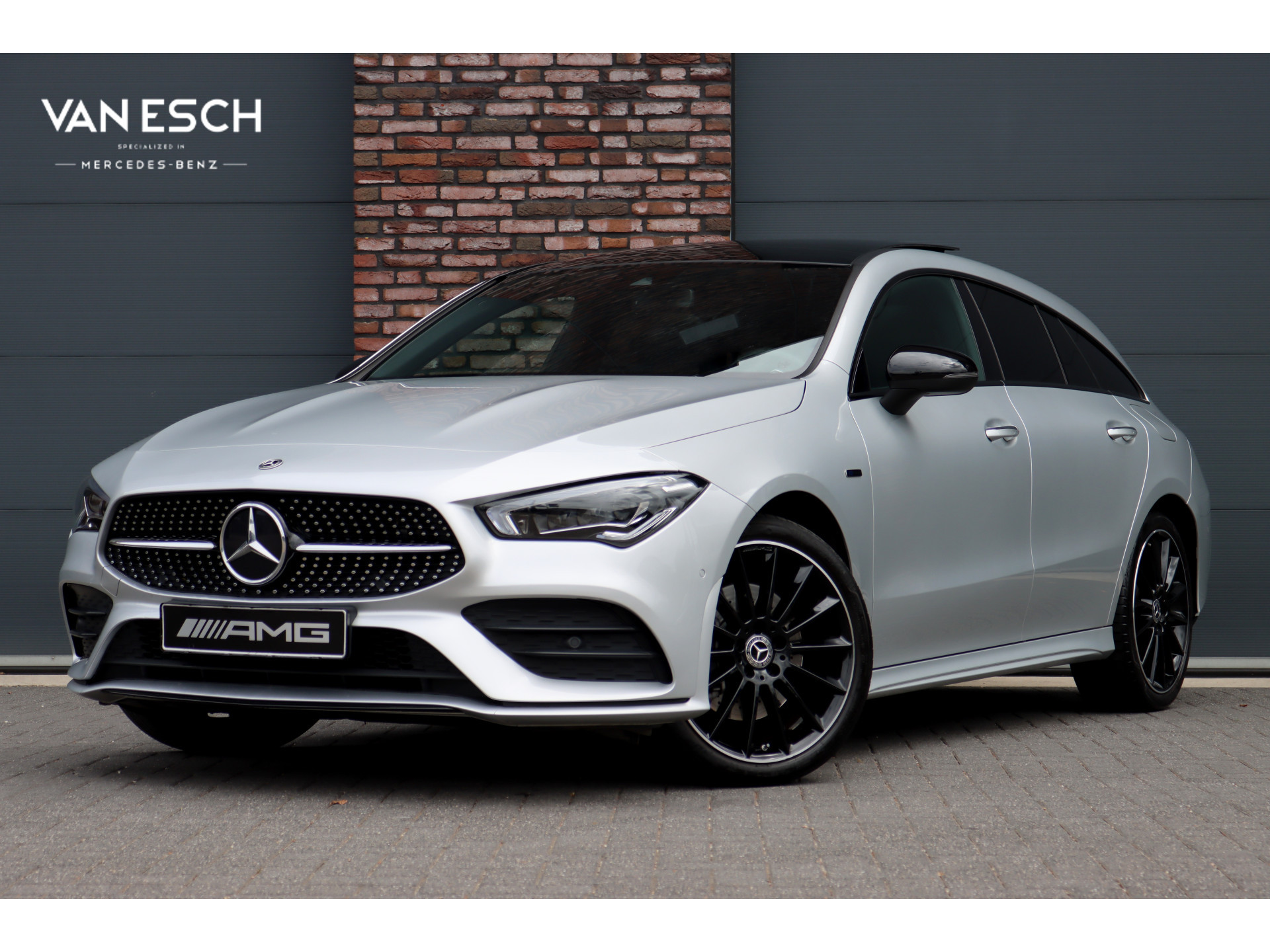 Mercedes-Benz CLA Shooting Brake 250 e Business Solution AMG Limited | Panoramadak | Memory | Advanced Sound System | Keyless Go | Camera | Nightpakket | Widescreen | Sfeerverlichting |